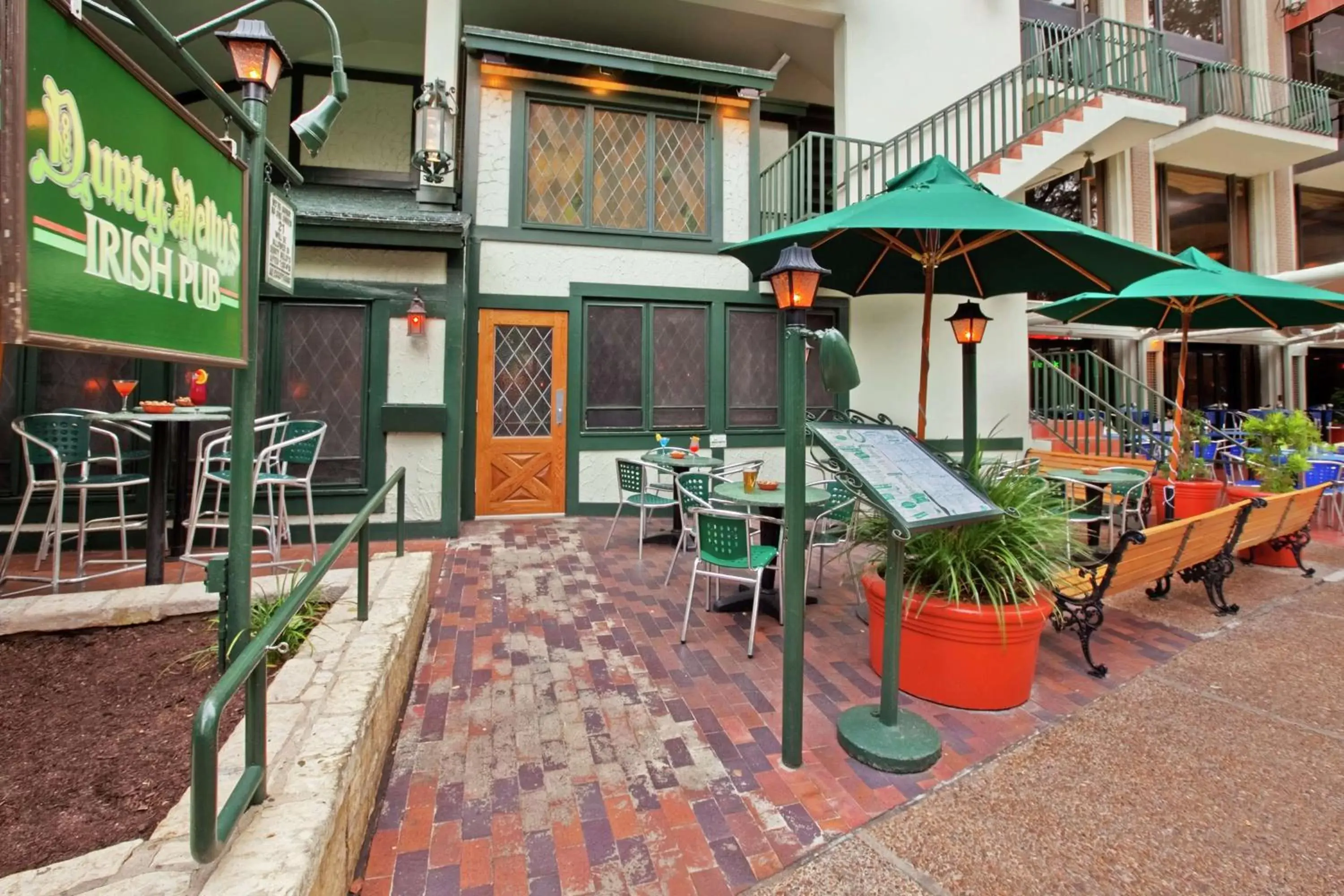 Restaurant/places to eat in Hilton Palacio del Rio Restaurant/places to eat in Hilton Palacio del Rio