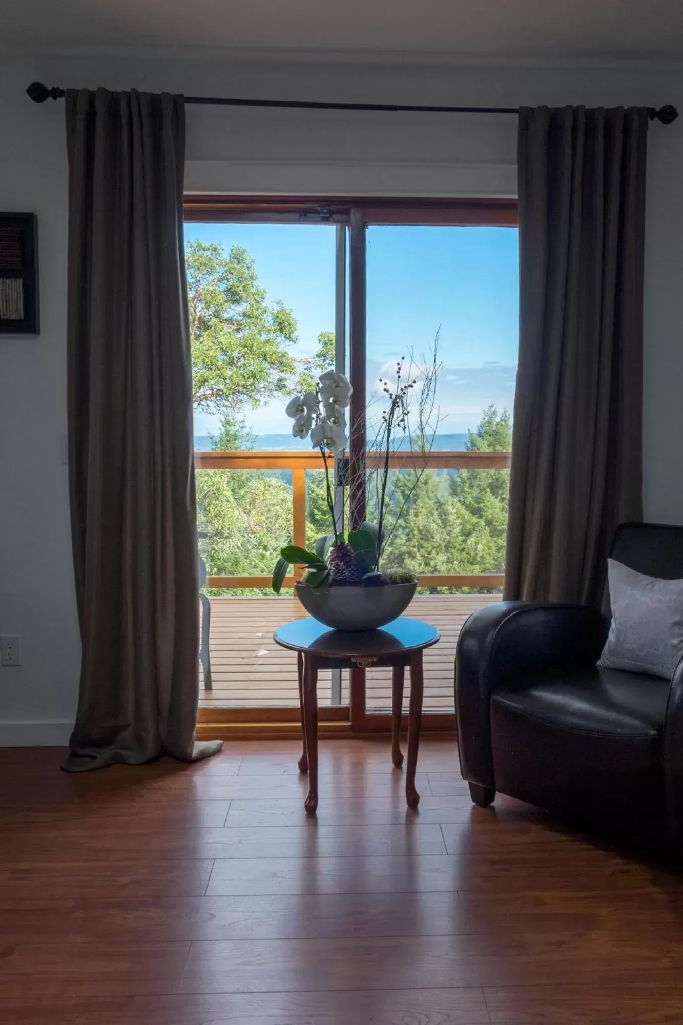 Living room, Seating Area in Armand Heights