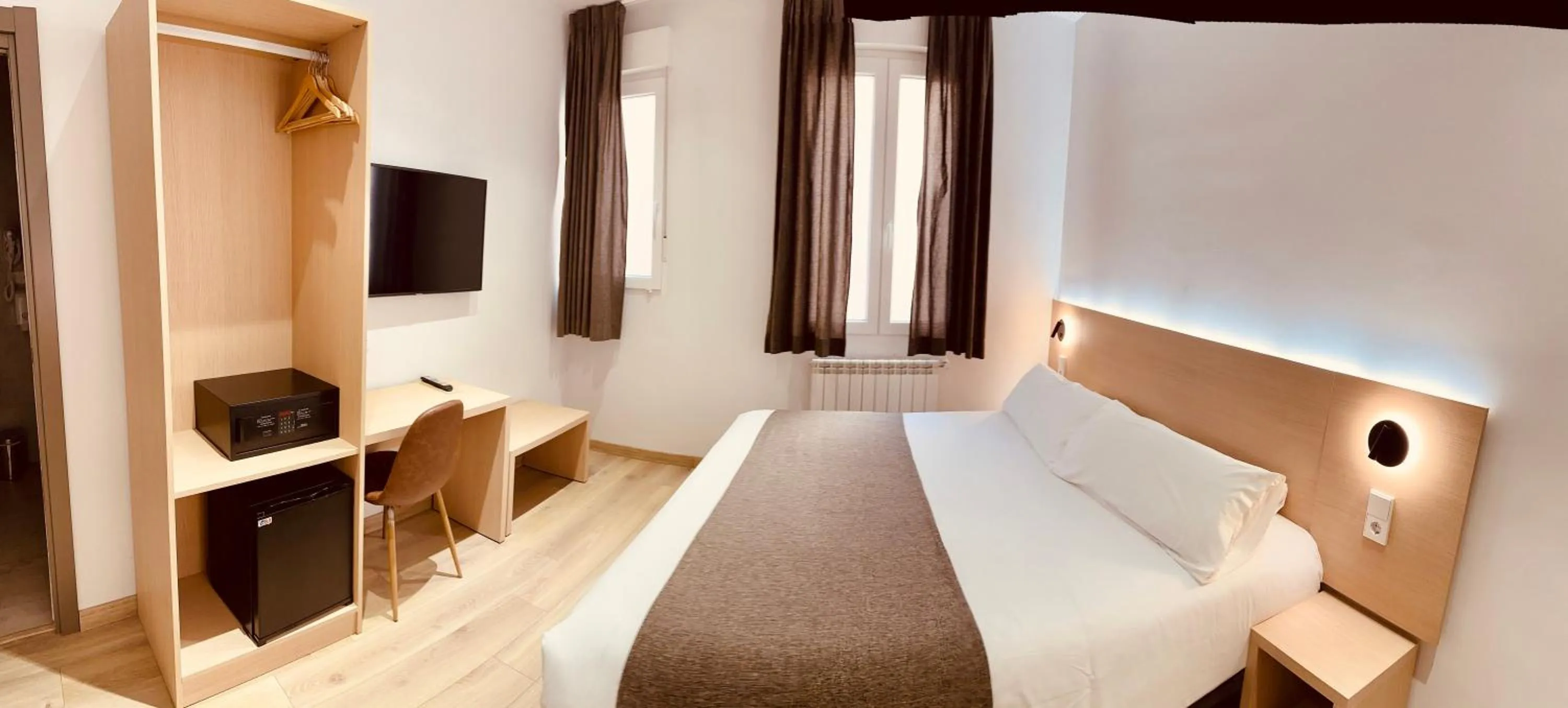 Bed in Hostal Abadia Madrid