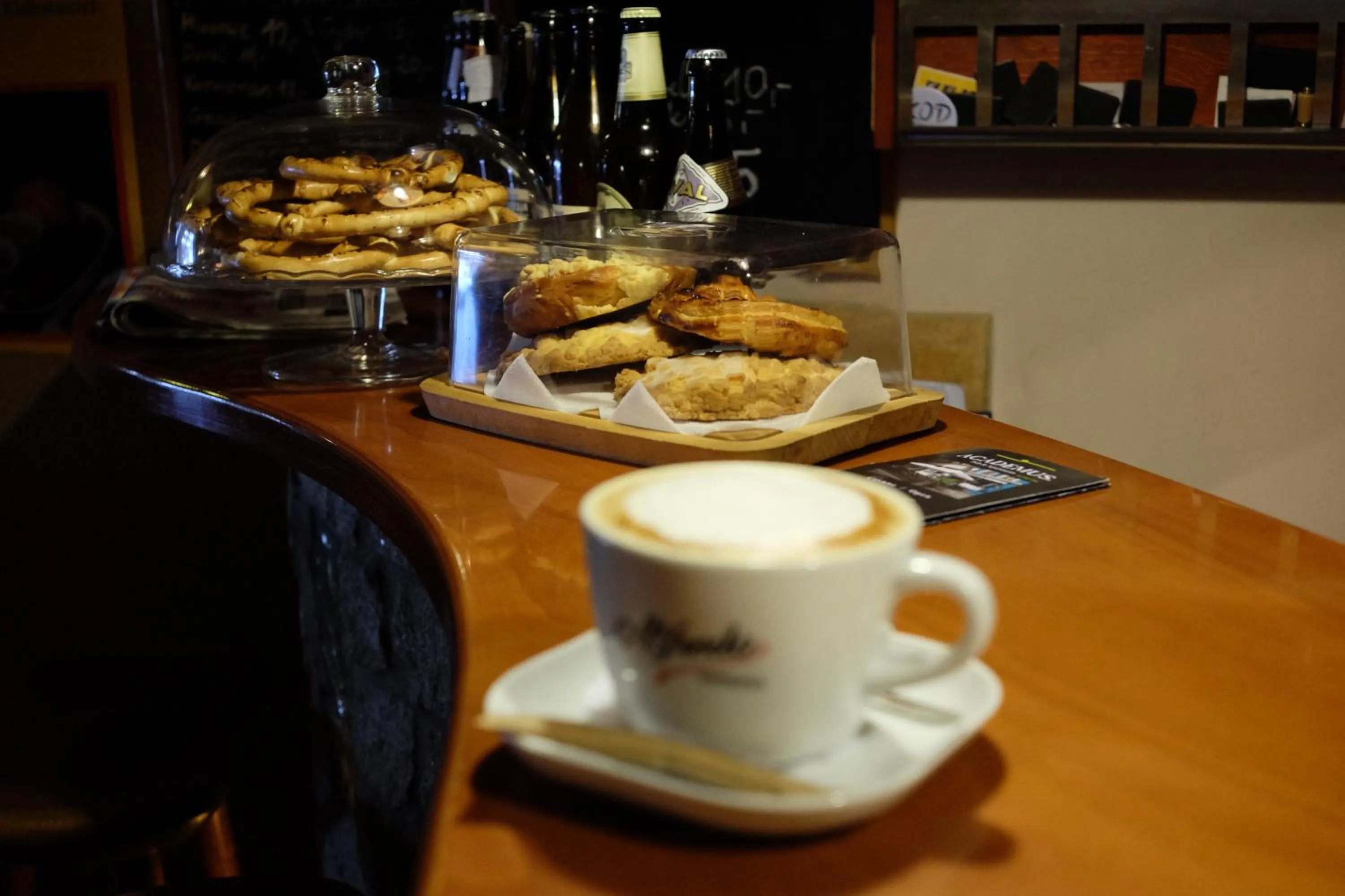 Food in Academus Pub & Guest House