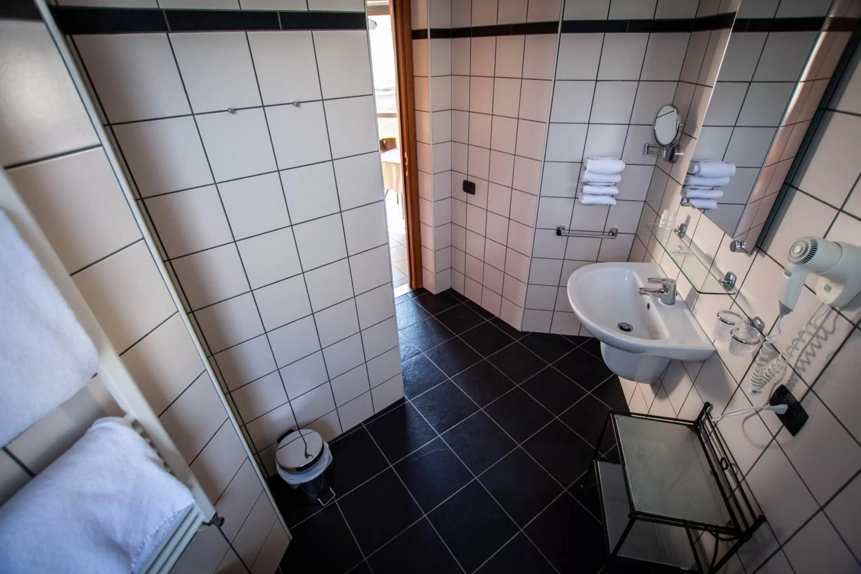 Bathroom in AgriCamping AlbaVillage Hotel & Wellness