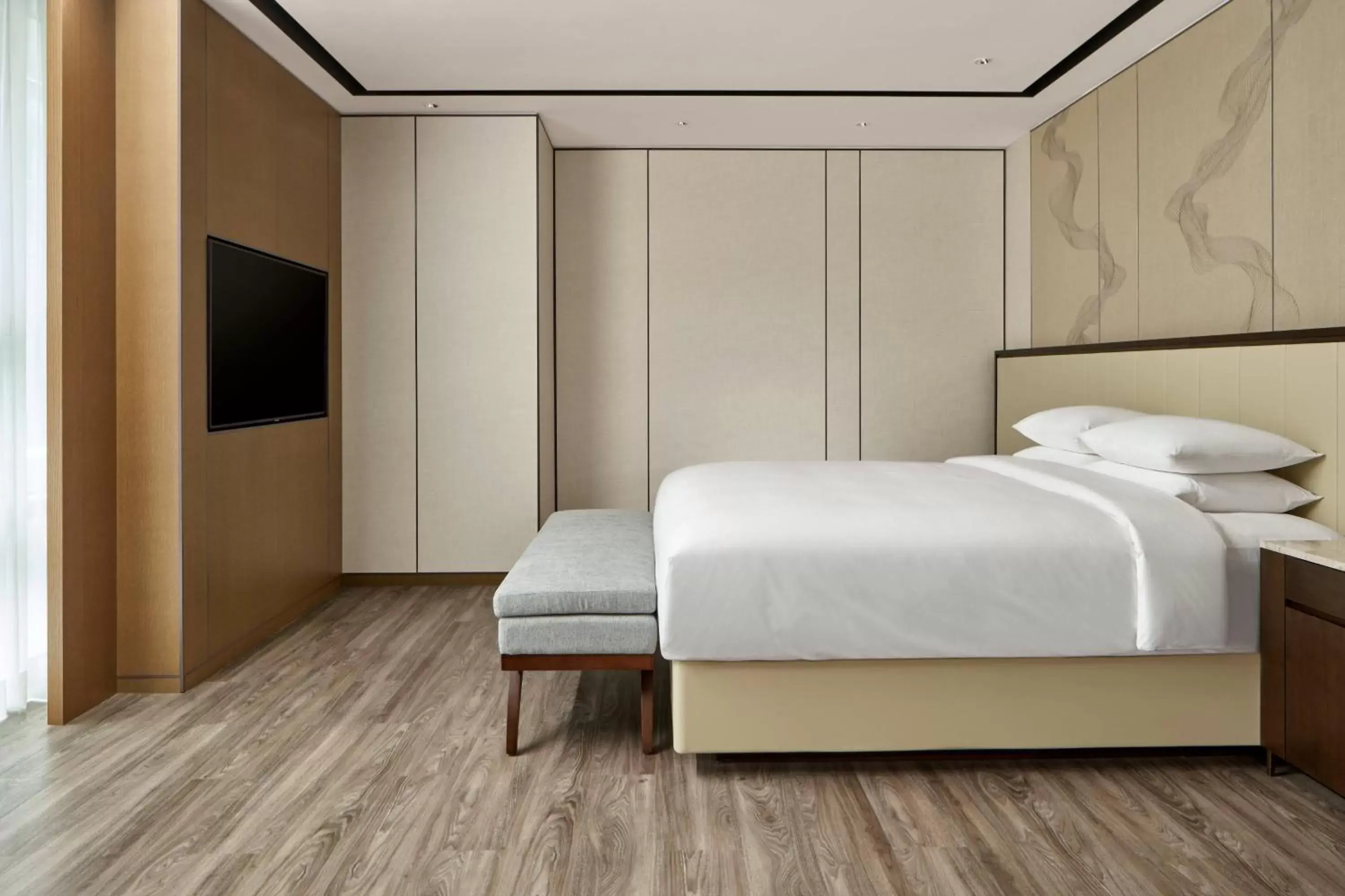 Bedroom, Bed in Daegu Marriott Hotel