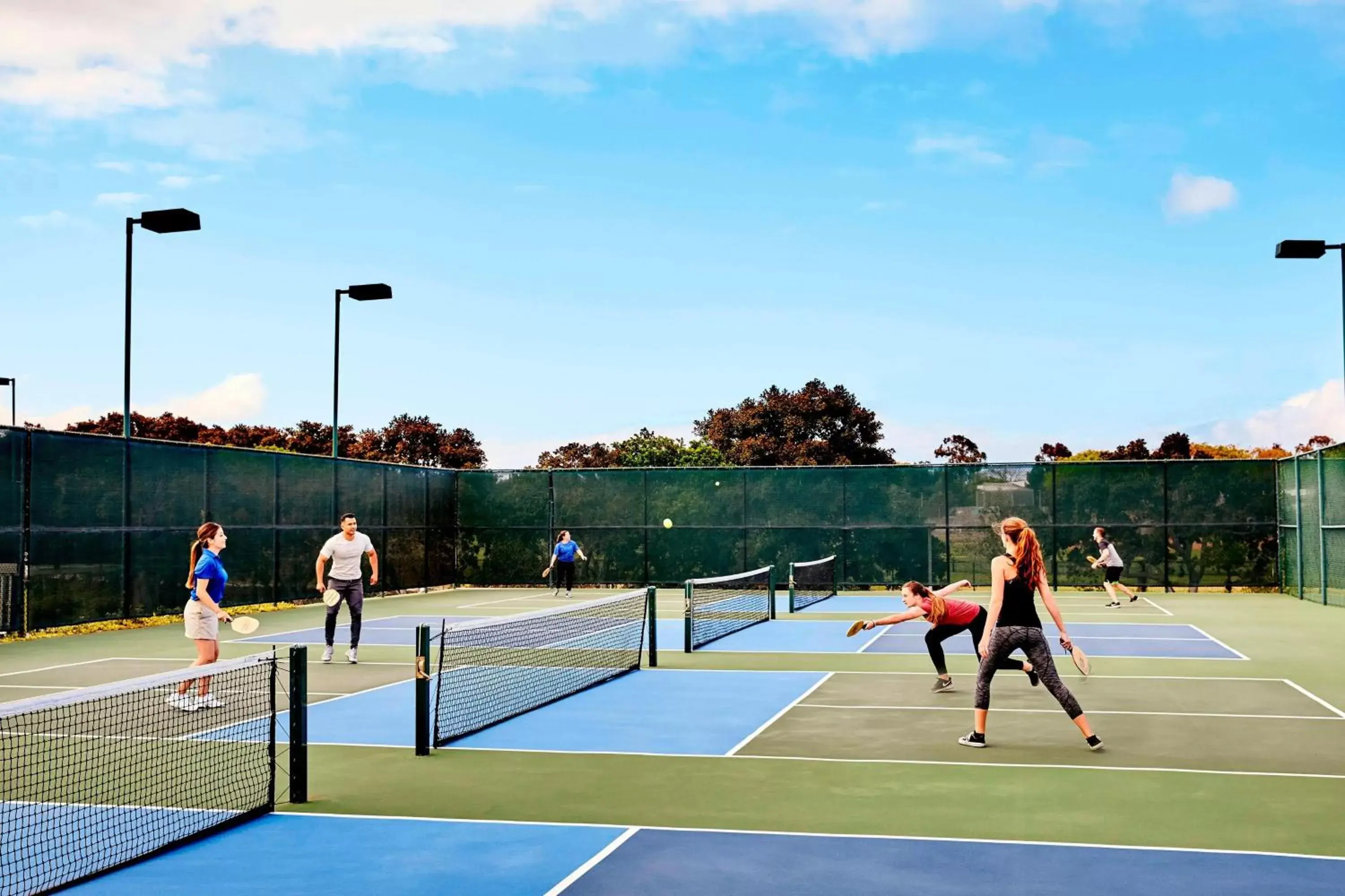 Fitness centre/facilities, Tennis/Squash in Coronado Island Marriott Resort & Spa