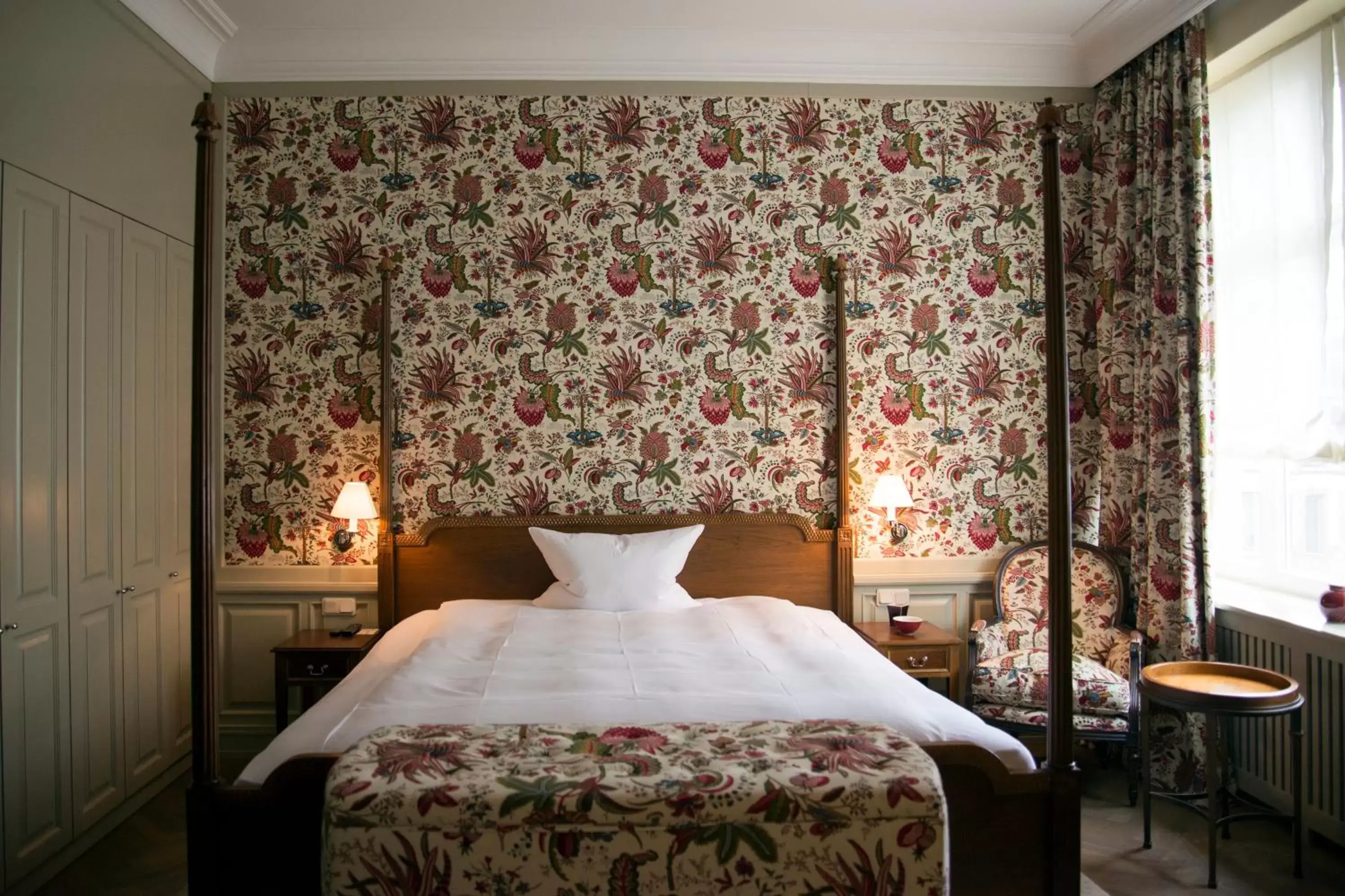 Bed, Room Photo in Hotel Detmolder Hof
