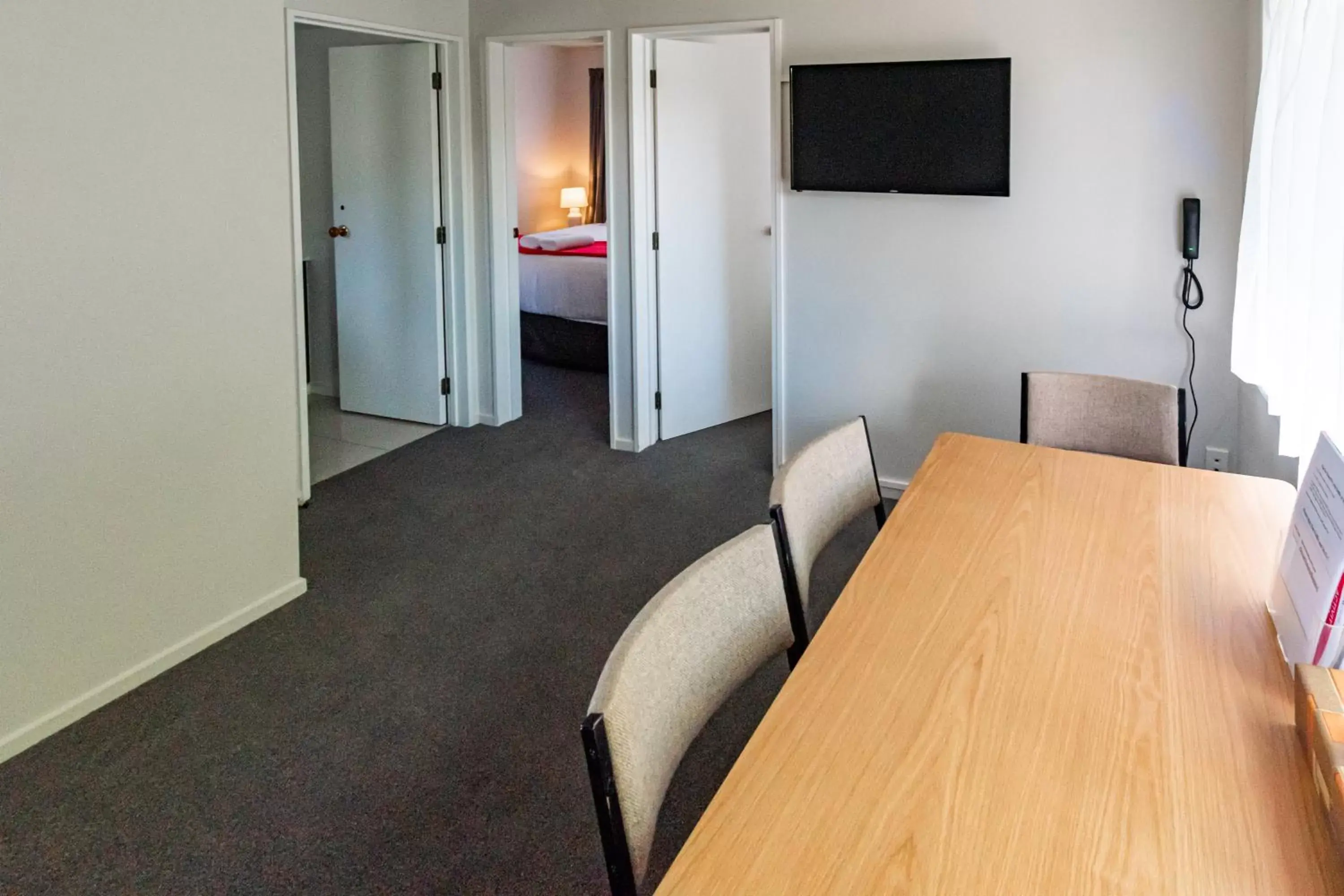 TV and multimedia, TV/Entertainment Center in Riccarton Mall Motel