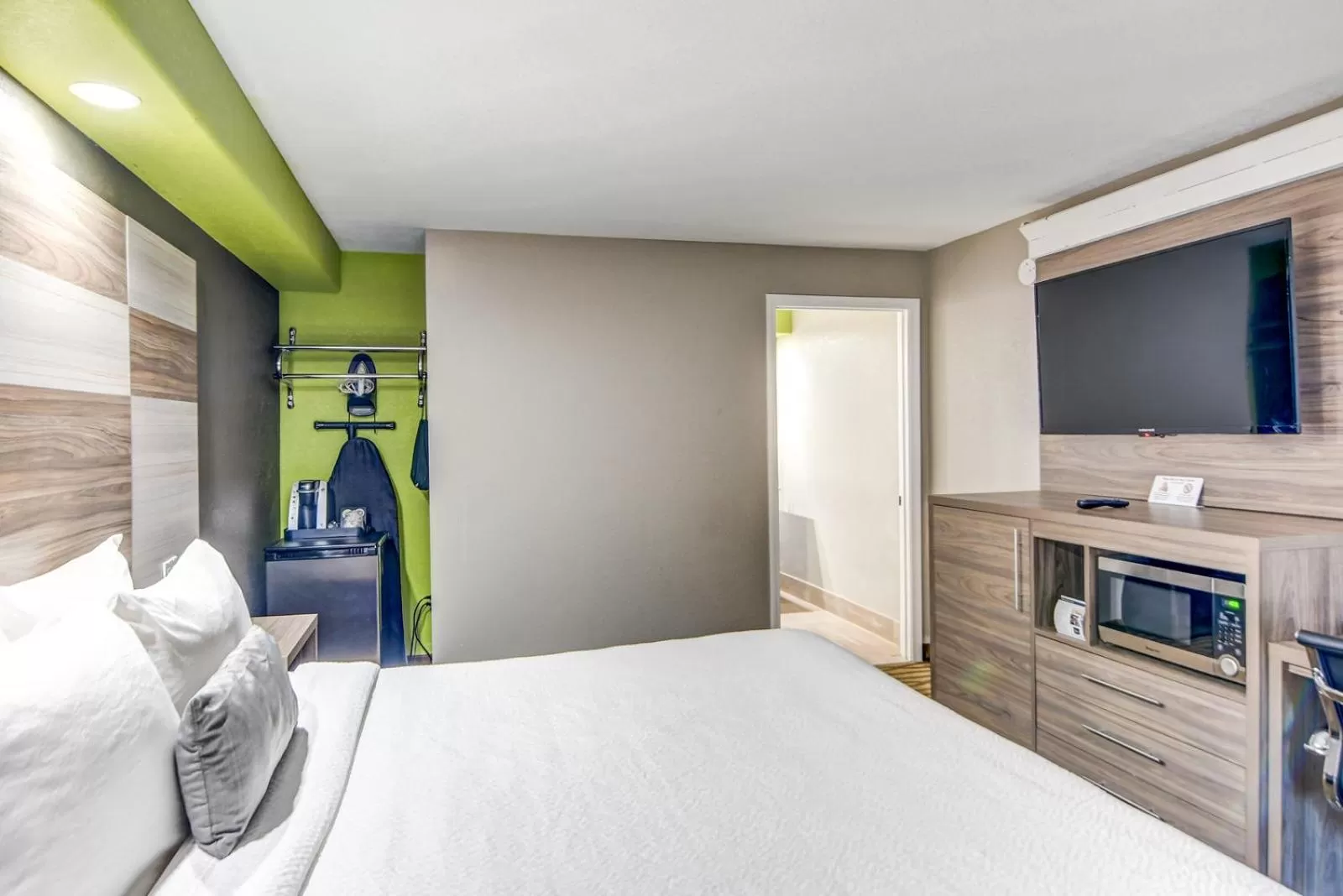 TV and multimedia, Bed in Seabreeze Inn - Fort Walton