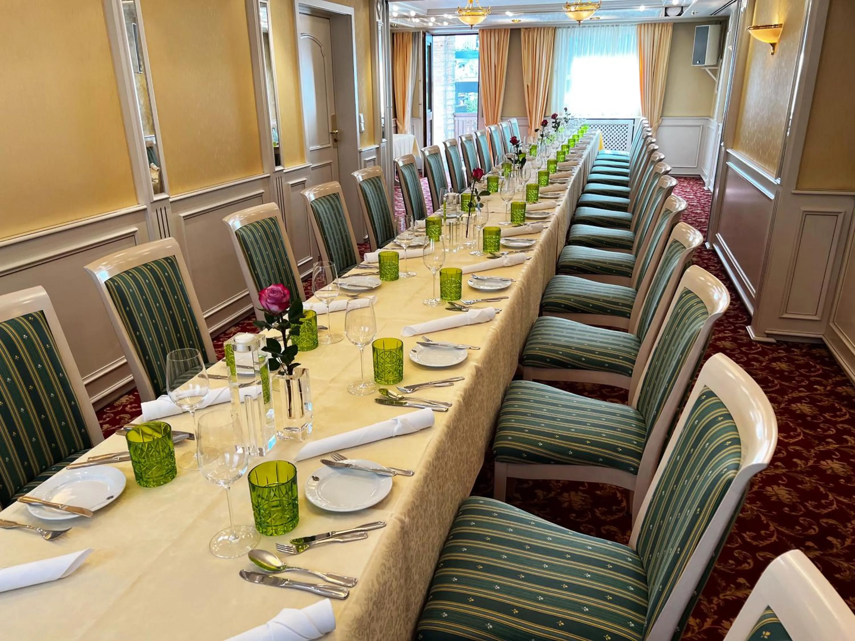 Restaurant/places to eat in Zur Weinsteige