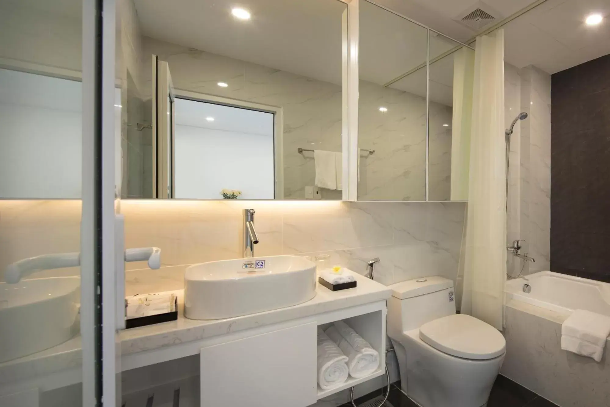 Bathroom in Champa Island Nha Trang - Resort Hotel & Spa