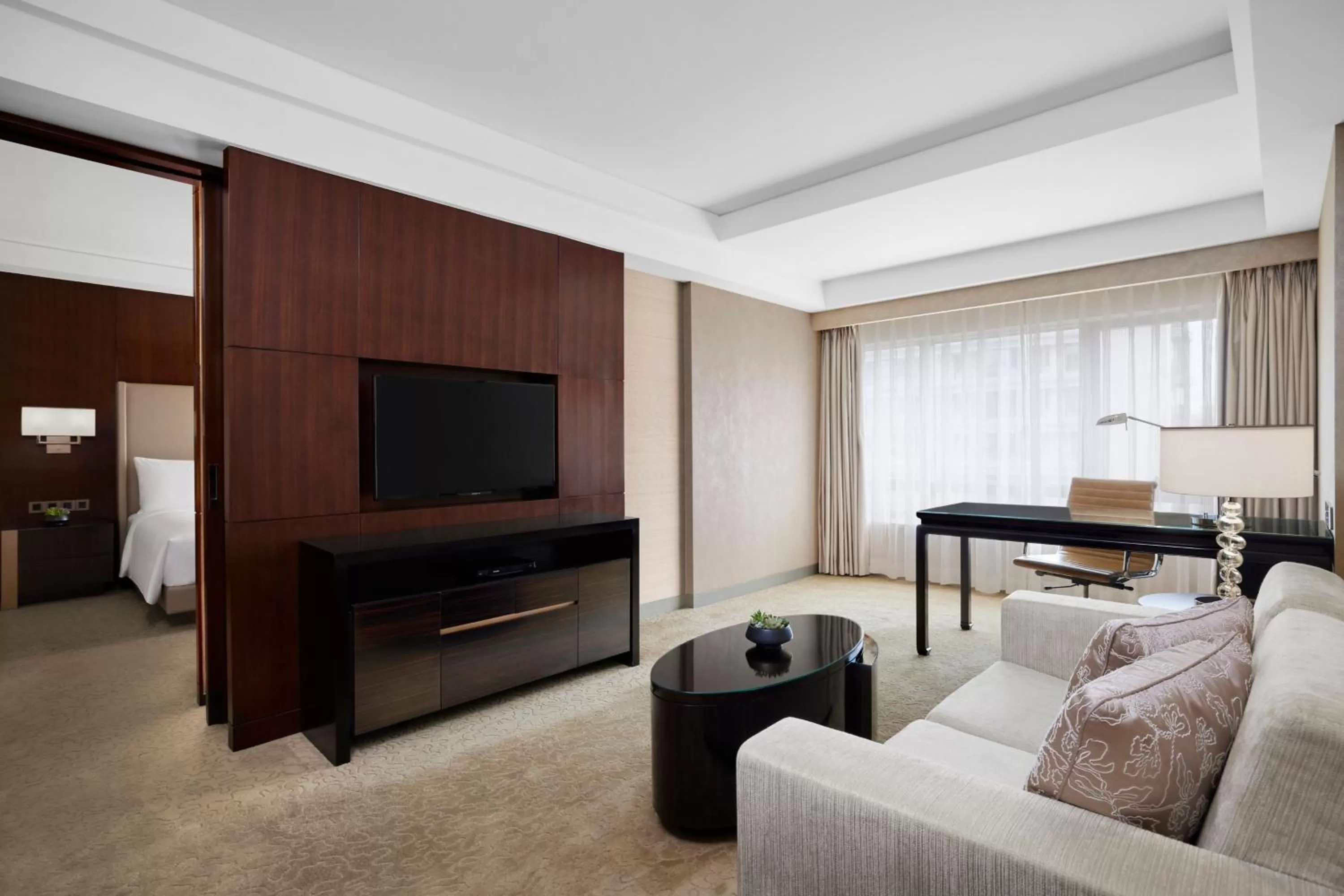 Living room, Bed in JW Marriott Hotel Beijing Central