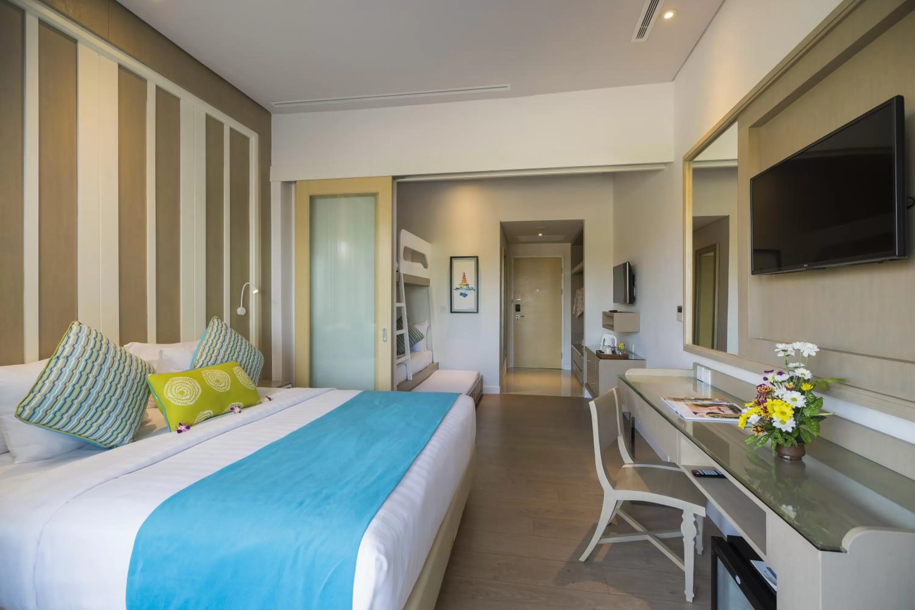 bunk bed in Grand Mirage Resort & Thalasso Bali