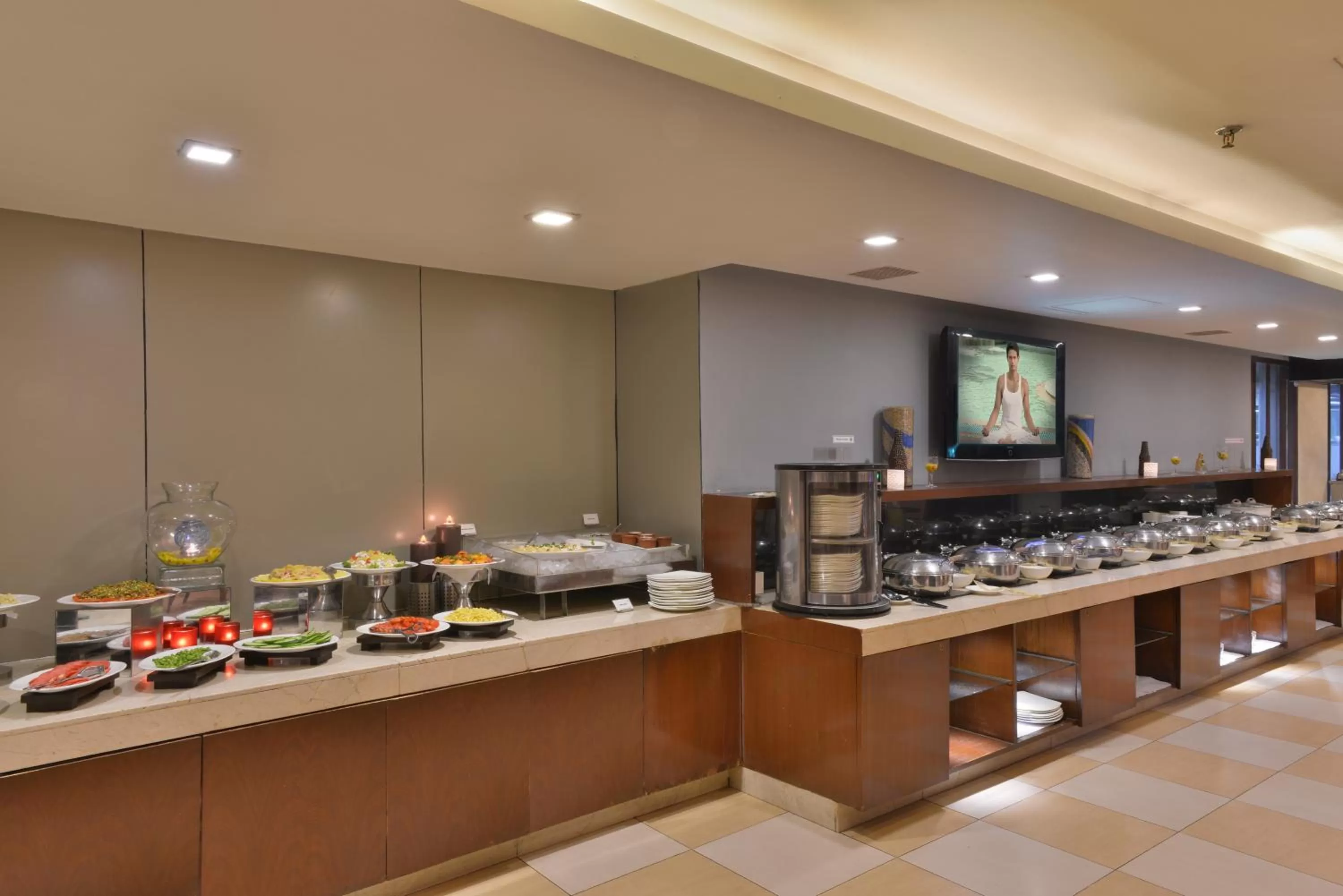 Restaurant/places to eat in Vivanta Vadodara