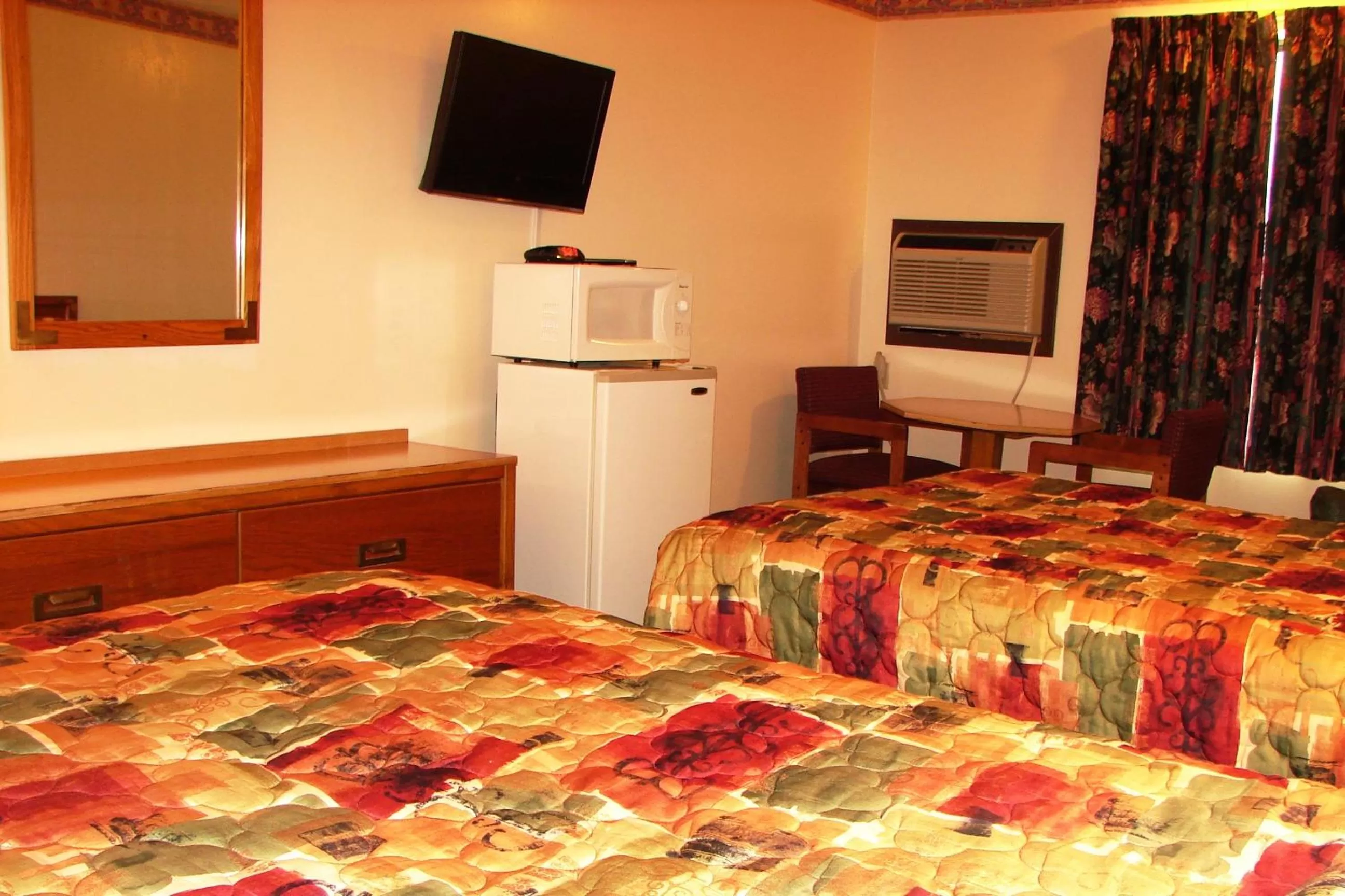 Bed in Baxter Inn 4 Less