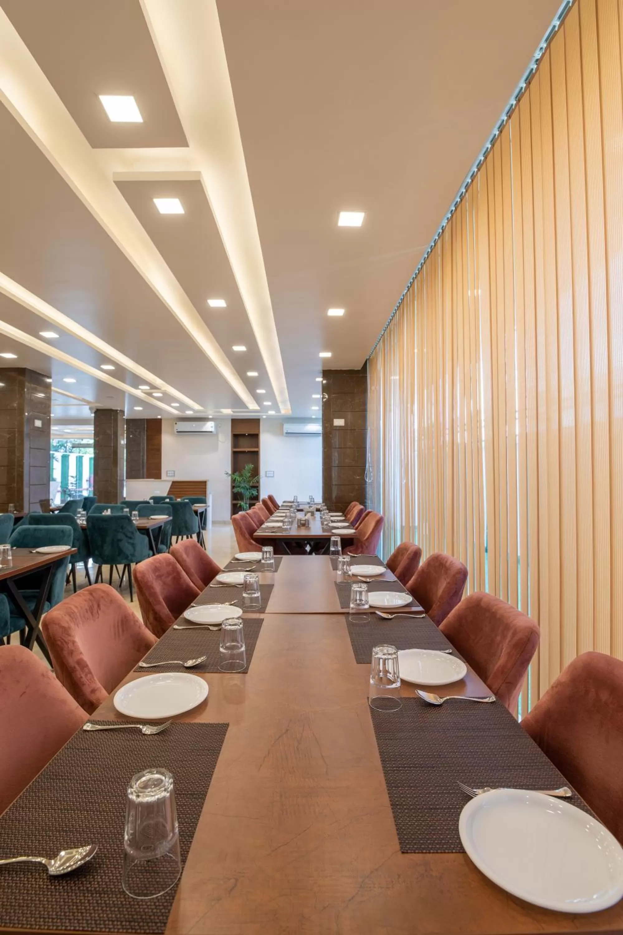 Restaurant/places to eat in HOTEL VIVAAN REGENCY