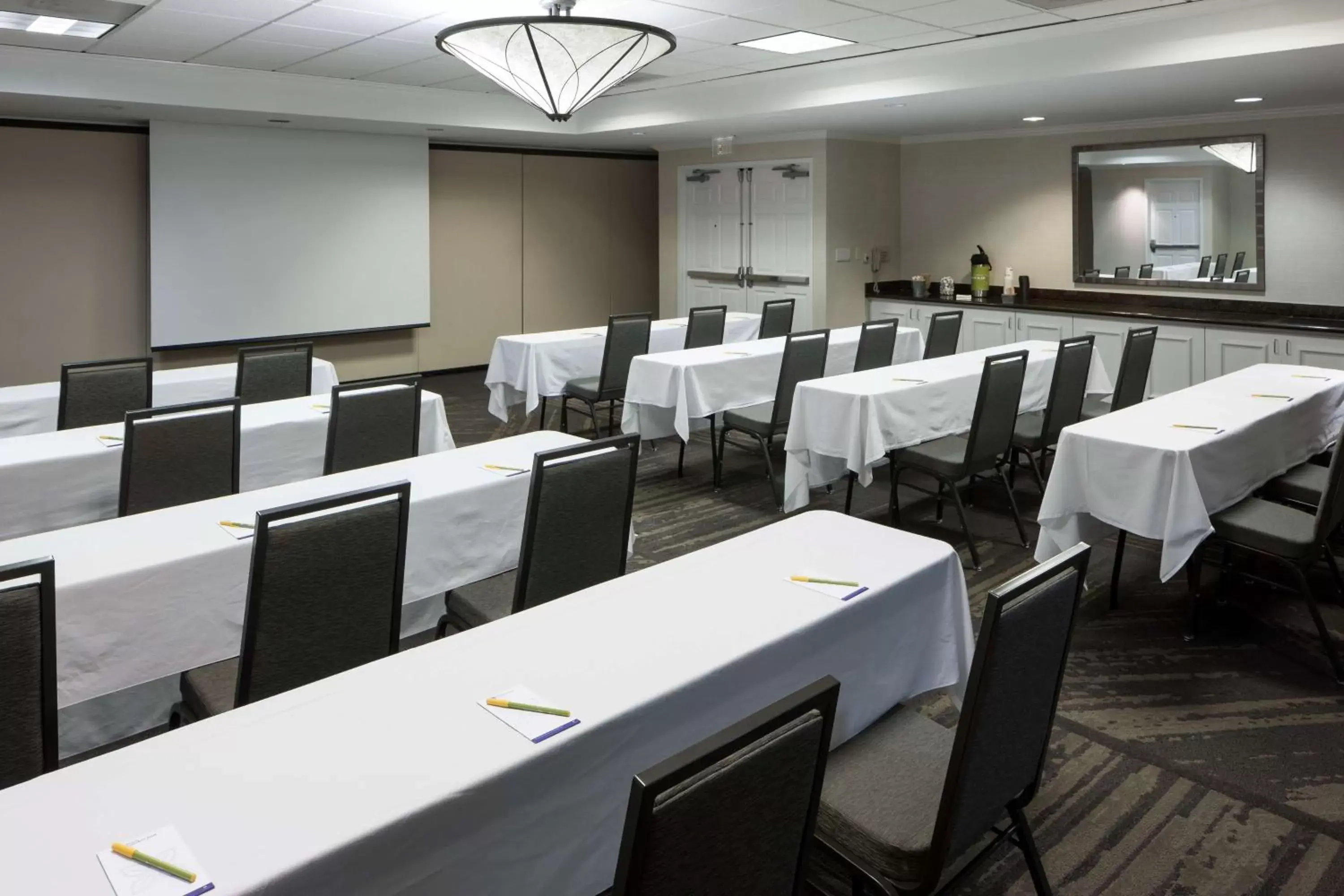 Meeting/conference room in Hilton Garden Inn Tucson Airport
