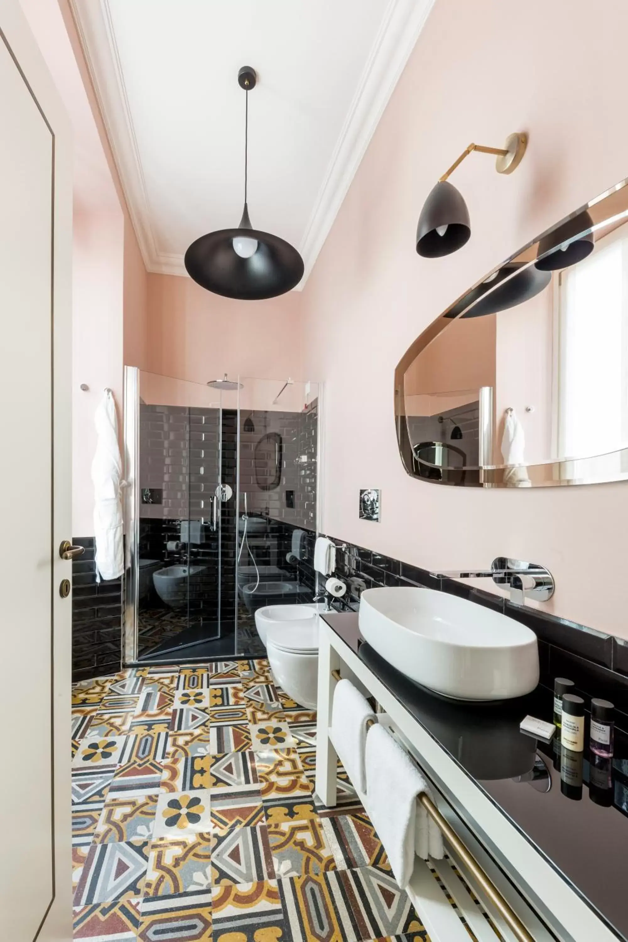 Bathroom in Parisii Luxury Relais Rome