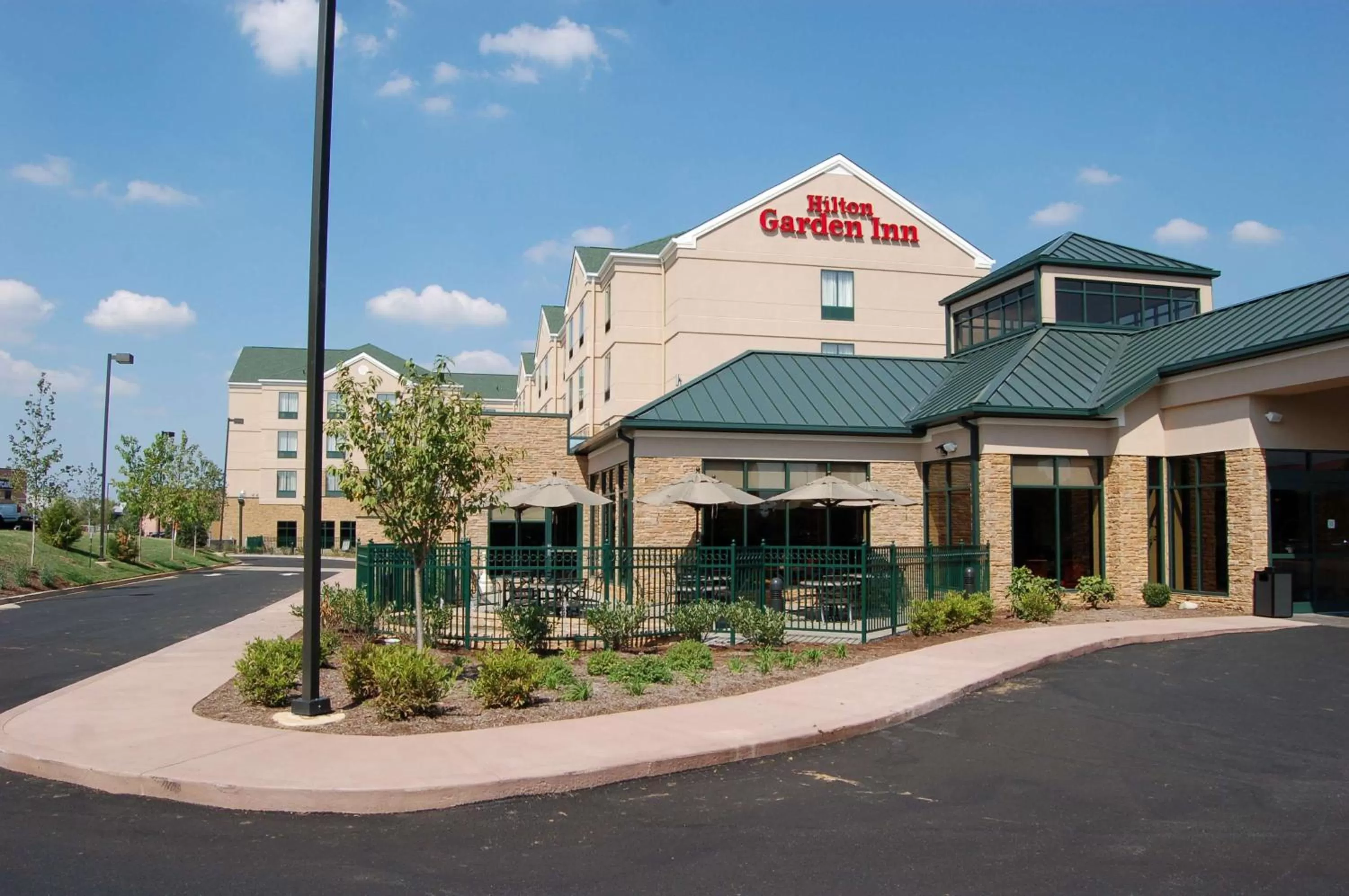 Property building in Hilton Garden Inn Bowling Green