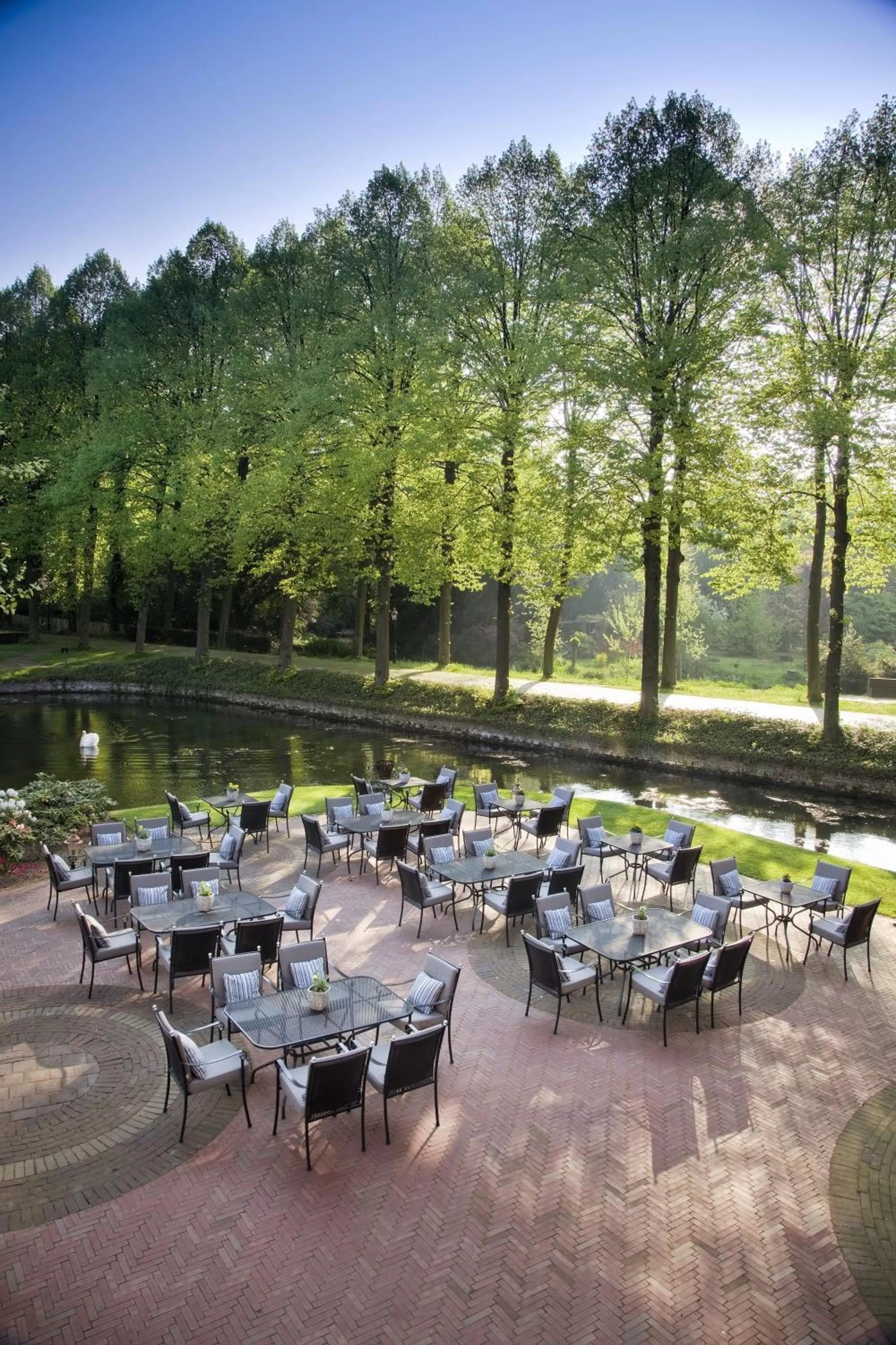 Restaurant/places to eat in Bilderberg Château Holtmühle