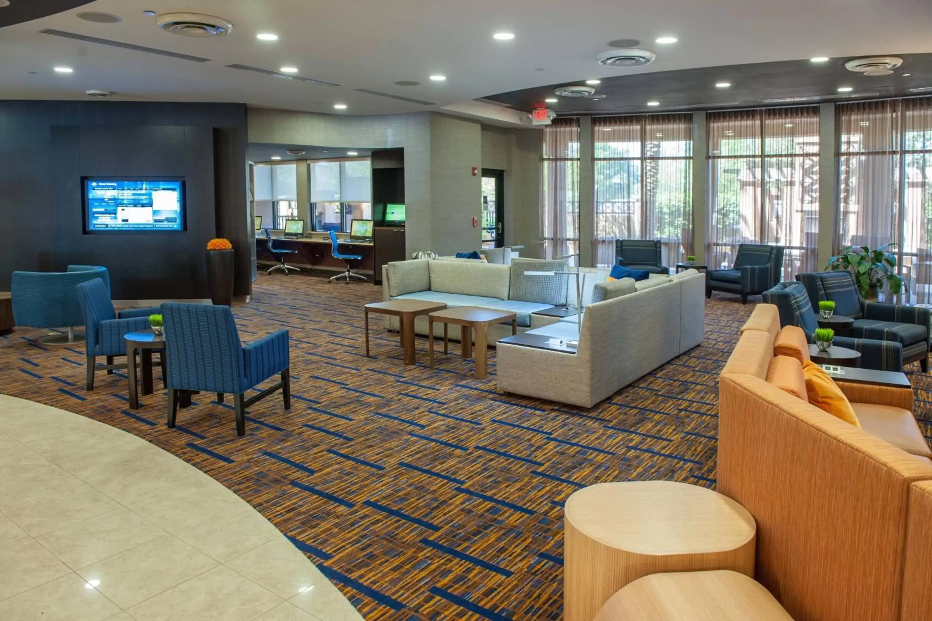Lobby or reception in Courtyard by Marriott Pensacola Downtown