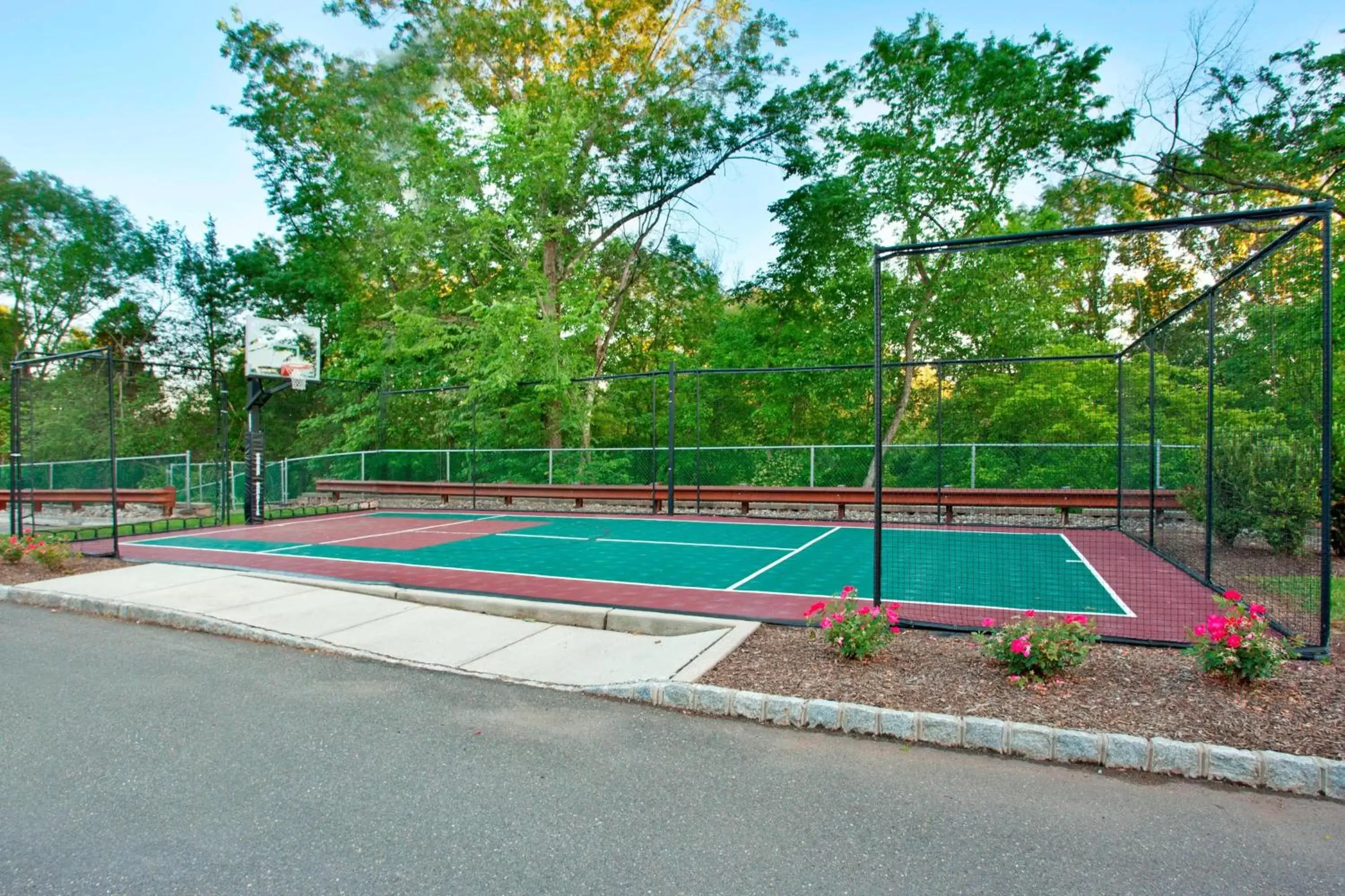 Tennis court, Tennis/Squash in Residence Inn Bridgewater Branchburg
