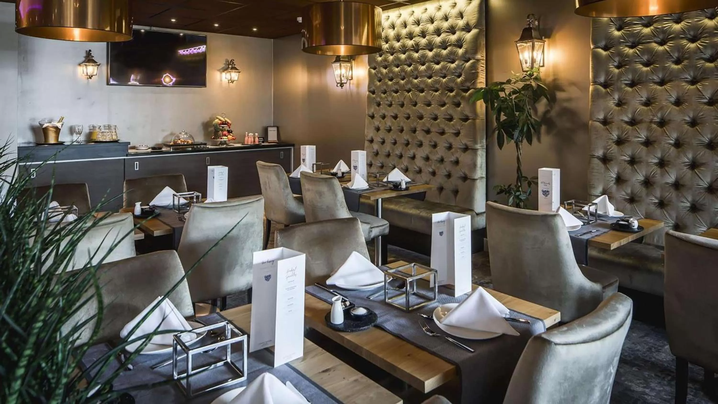 Breakfast, Restaurant/Places to Eat in Luxury Suites Amsterdam