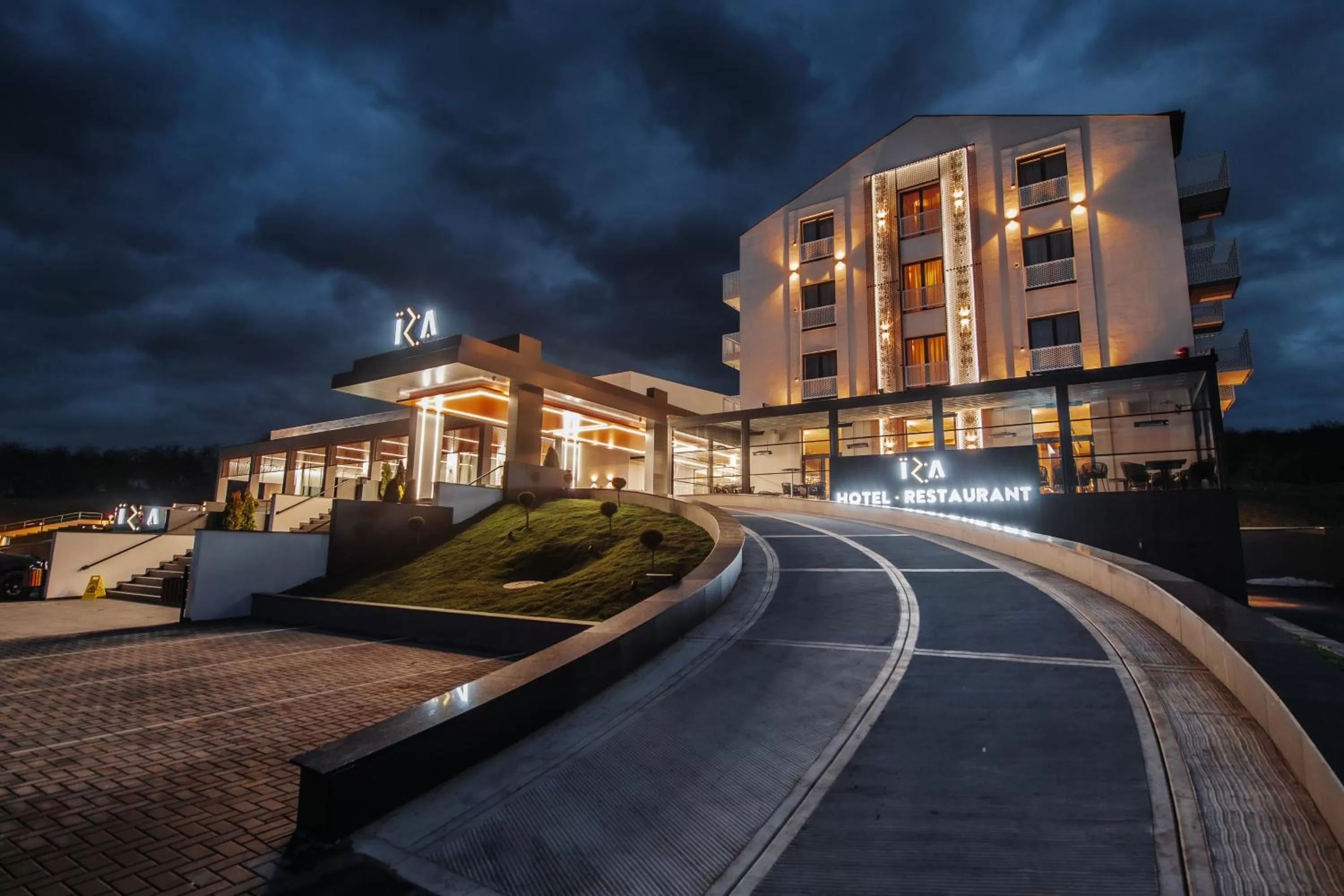 Property Building in Iza Hotel