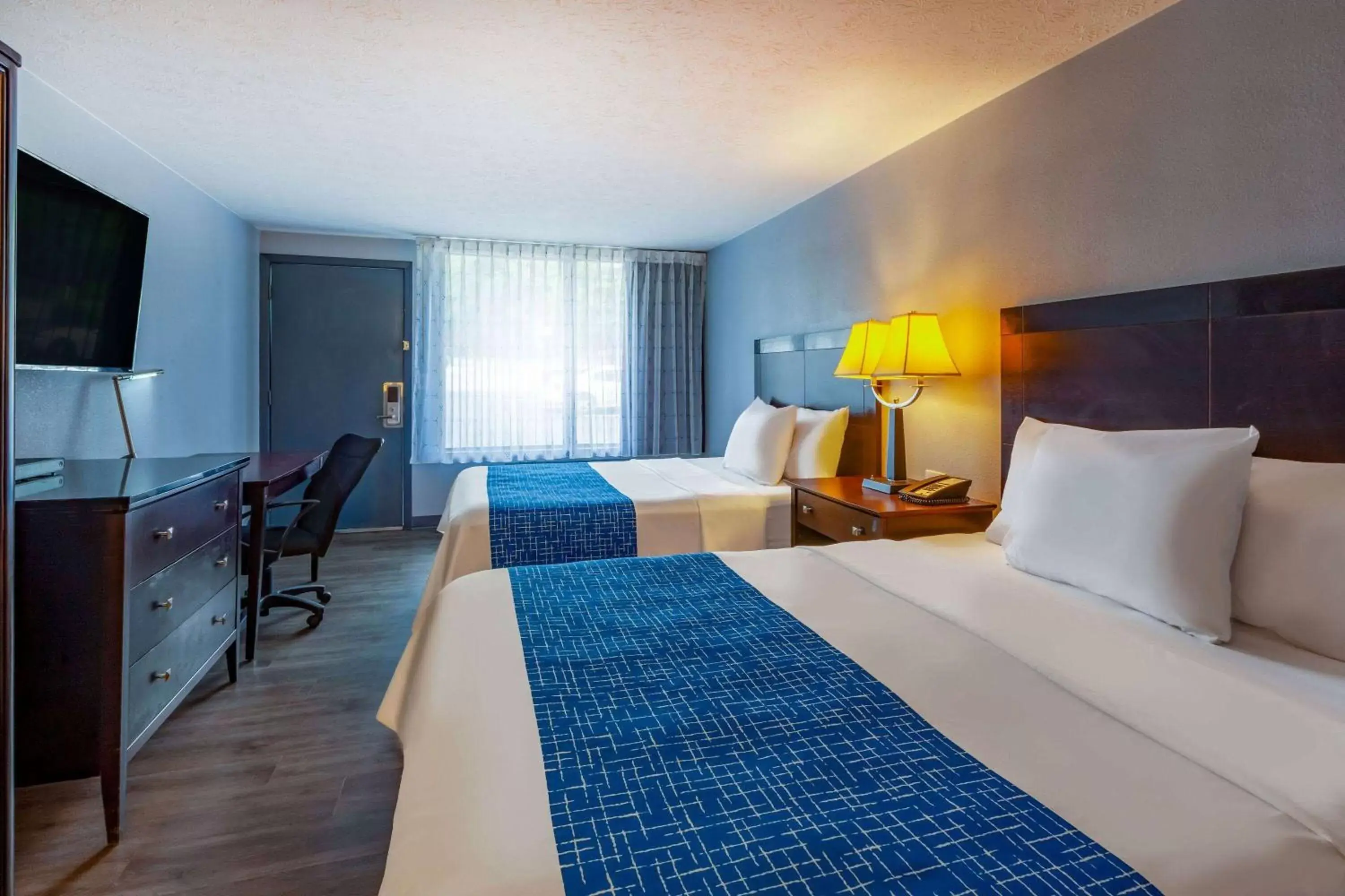 Photo of the whole room in Travelodge by Wyndham Charles Town - Harpers Ferry