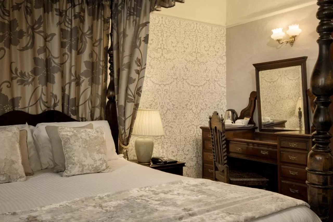 Bed in Old Hall Hotel