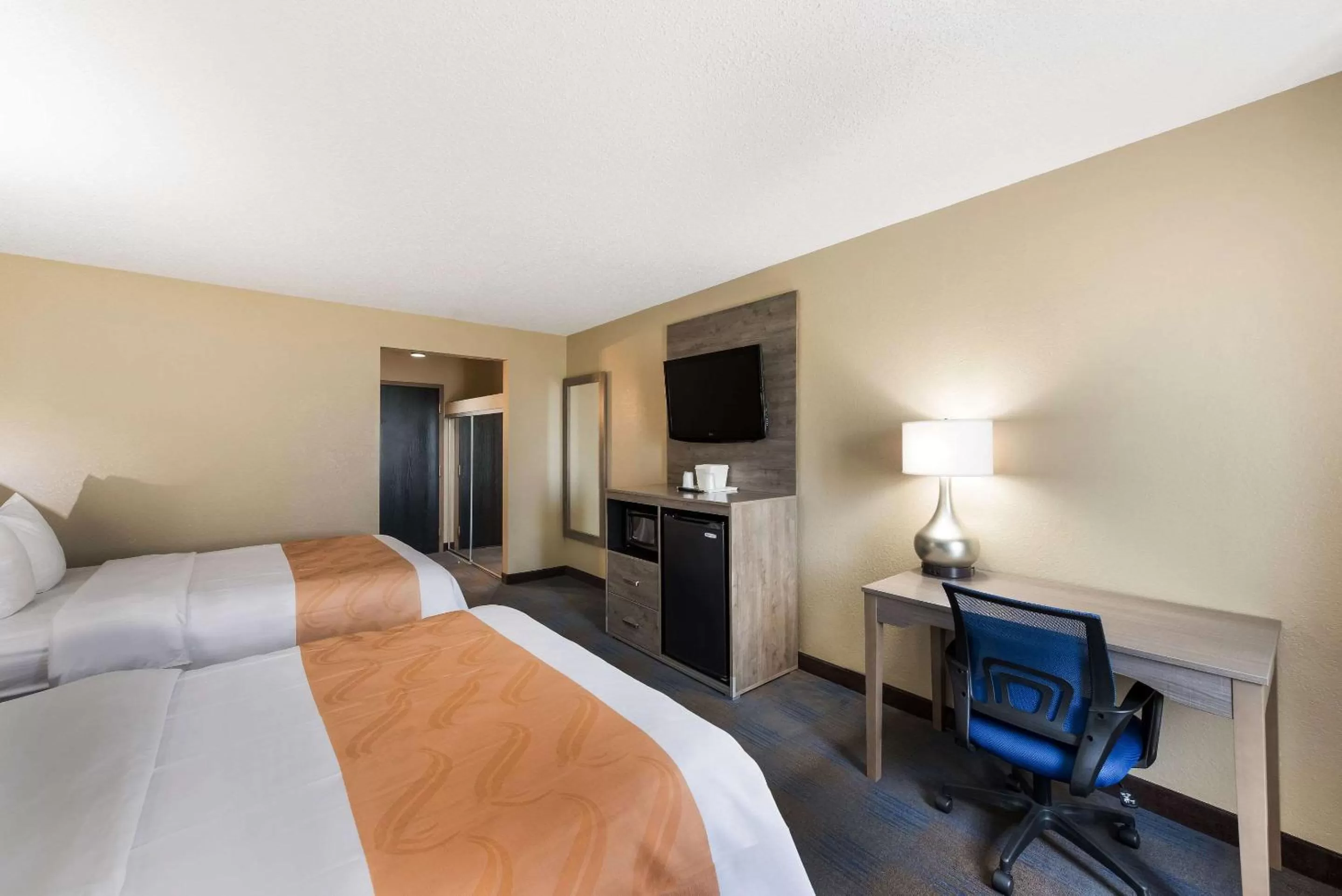 Bedroom, Bed in Quality Inn Upper Sandusky