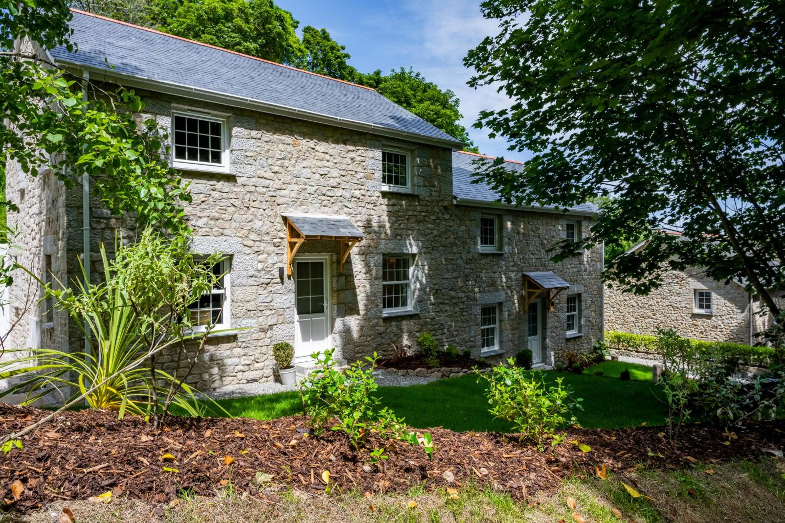 Property building in Carbis Bay and Spa Hotel