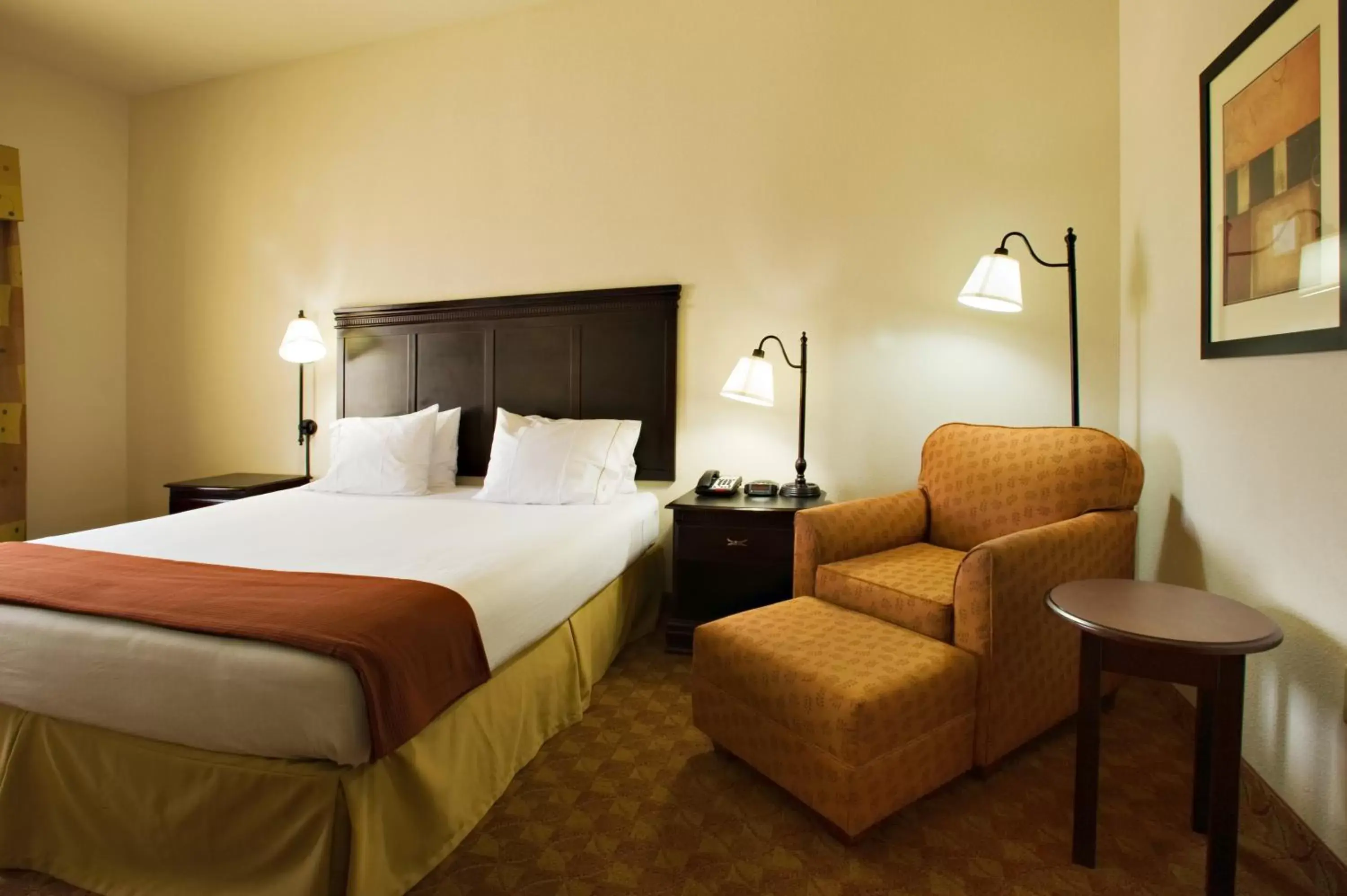 Photo of the whole room, Bed in Holiday Inn Express Sweetwater, an IHG Hotel