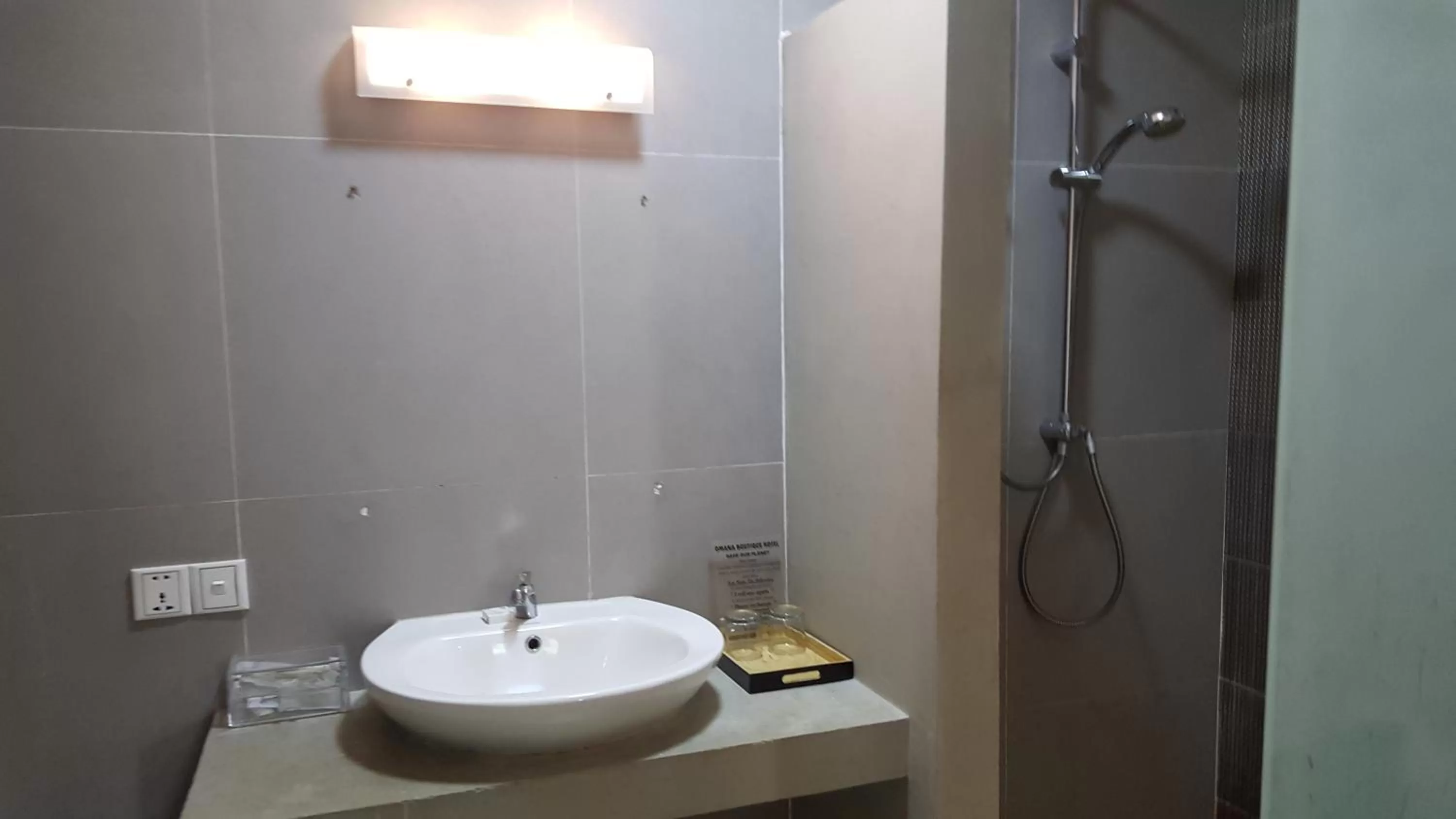 Shower in Bamboo9 Boutique