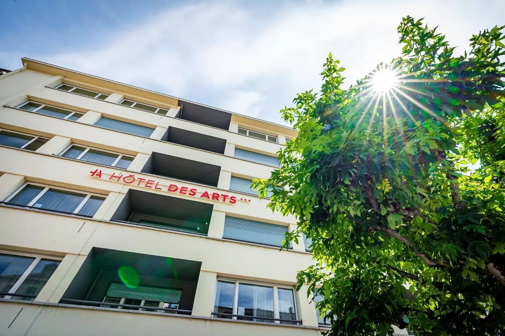 Property Building in Hôtel Des Arts