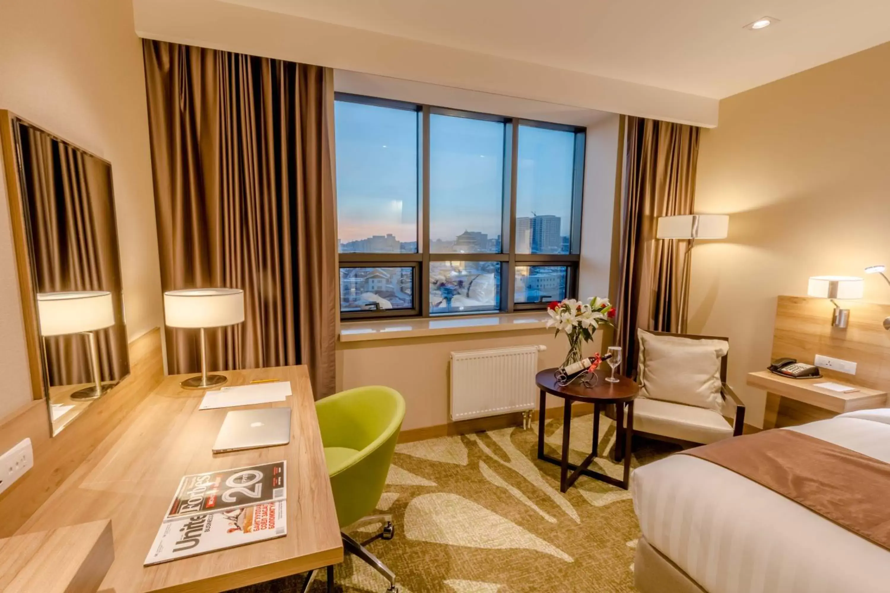 Photo of the whole room, Seating Area in Holiday Inn Ulaanbaatar, an IHG Hotel