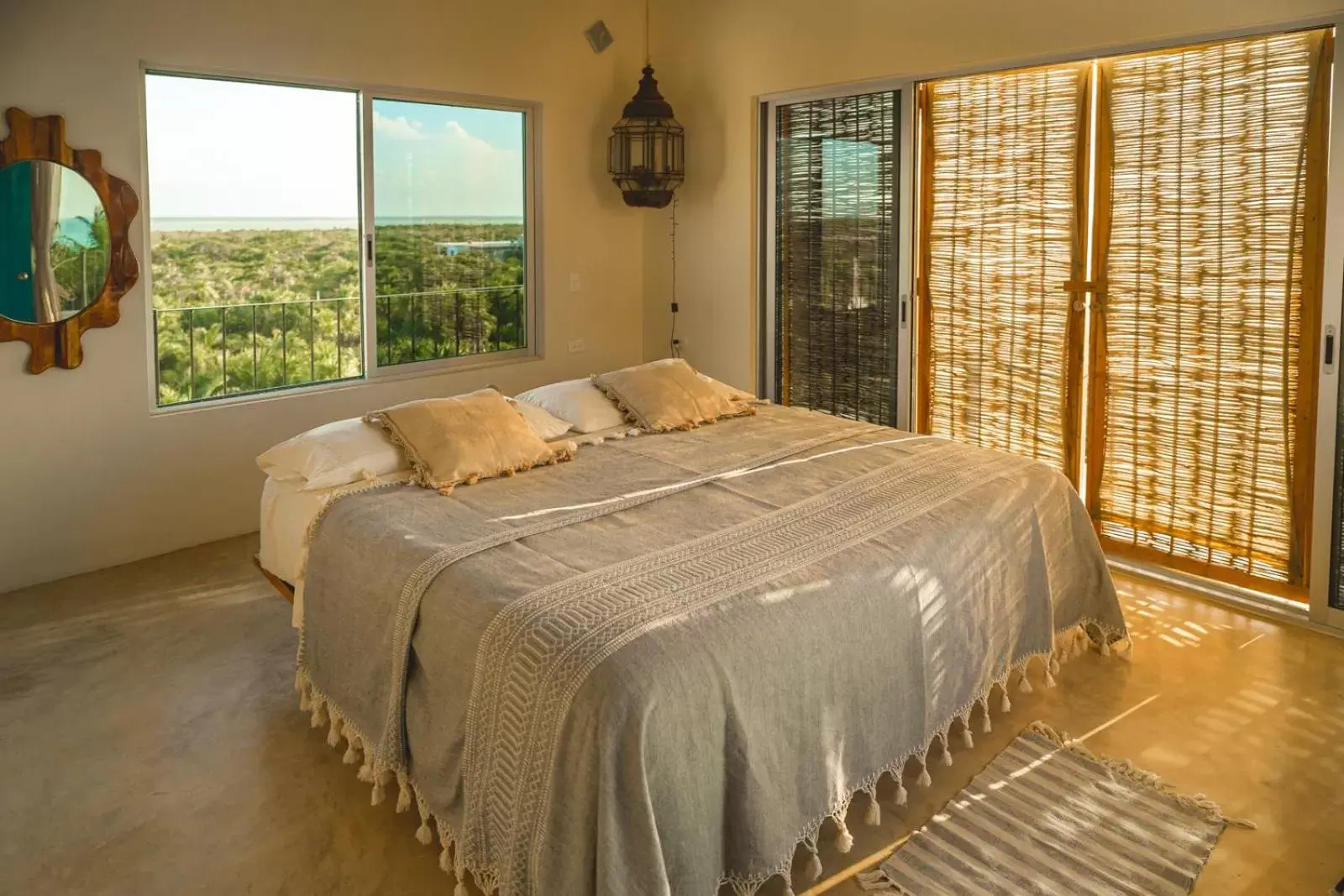 Bathroom, Bed in Casa Mia El Cuyo Eco Beach Boutique Hotel