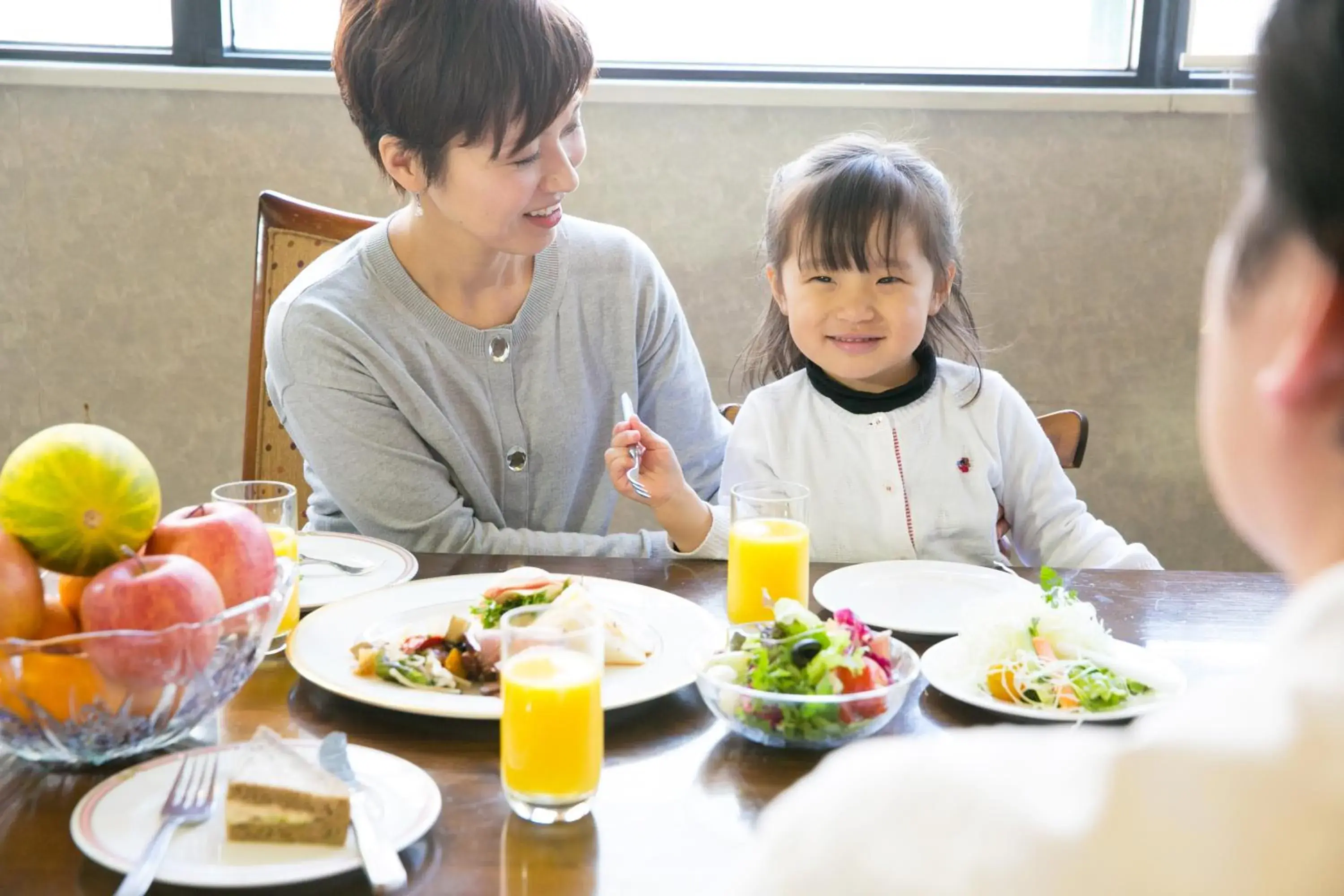 Restaurant/places to eat, Children in Heiwadai Hotel 5