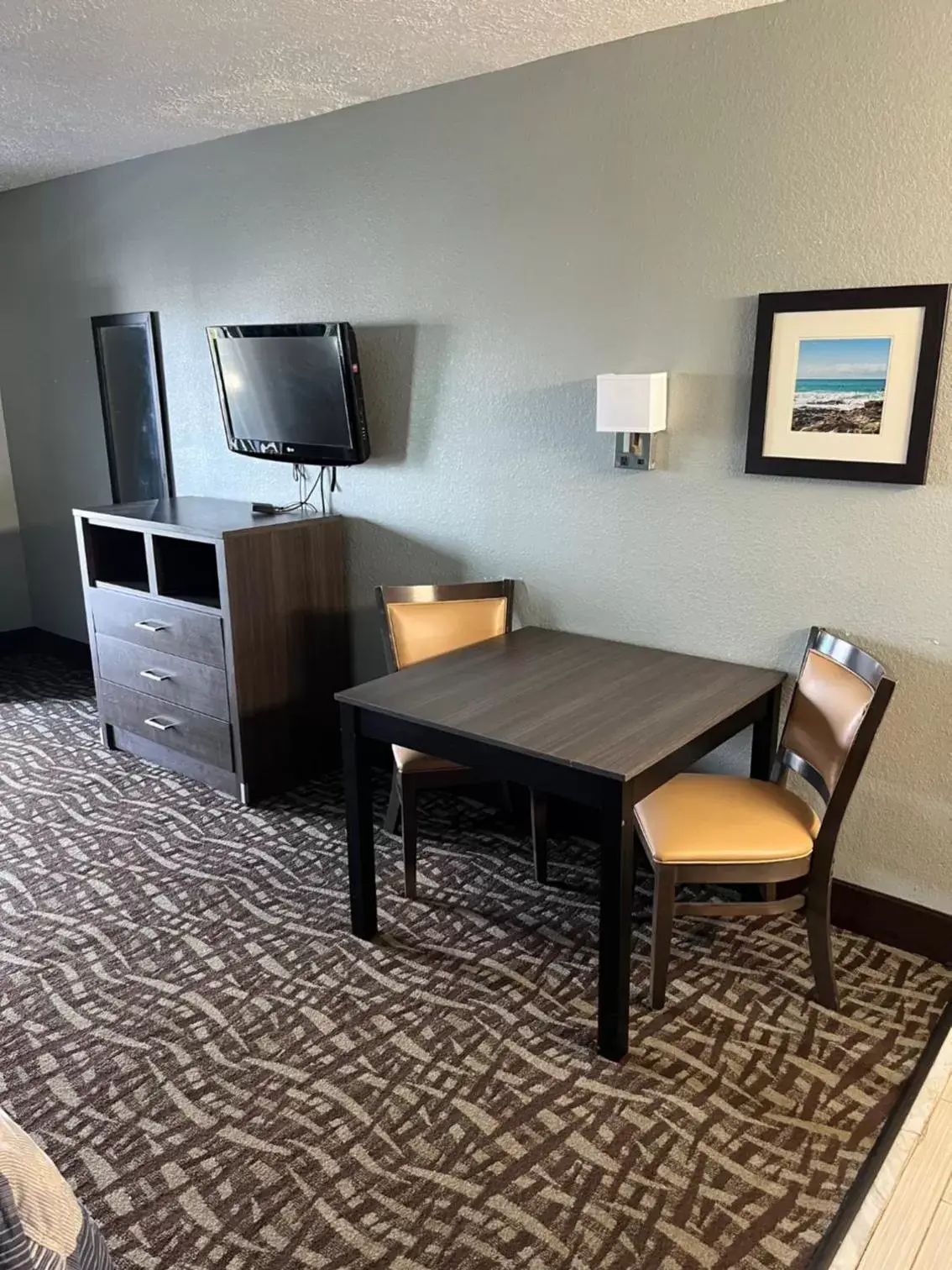 TV/Entertainment Center in Brandon Motor Lodge