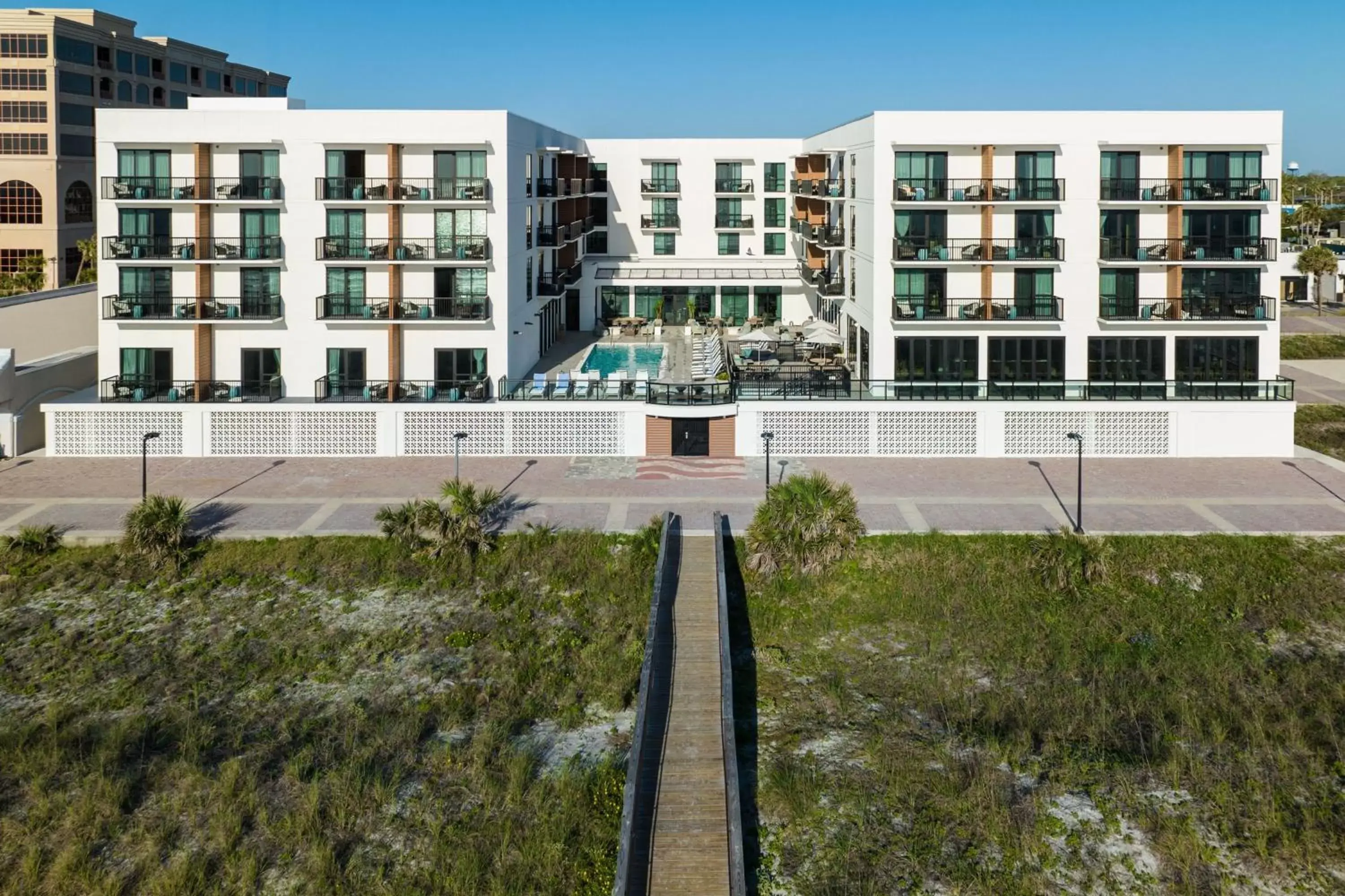 Property Building in SpringHill Suites by Marriott Jacksonville Beach Oceanfront