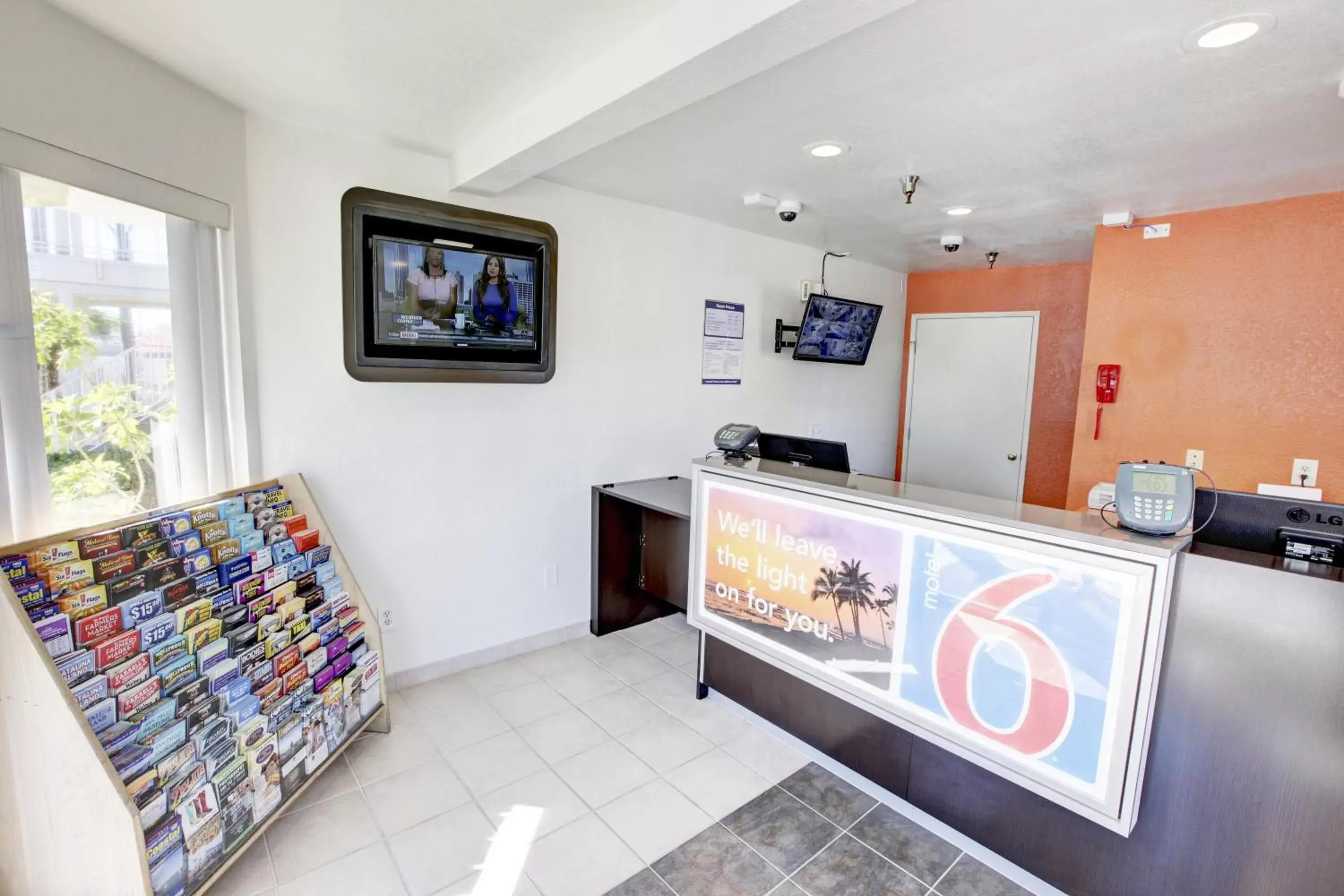 Lobby or reception, Lobby/Reception in Motel 6-Westminster, CA - North