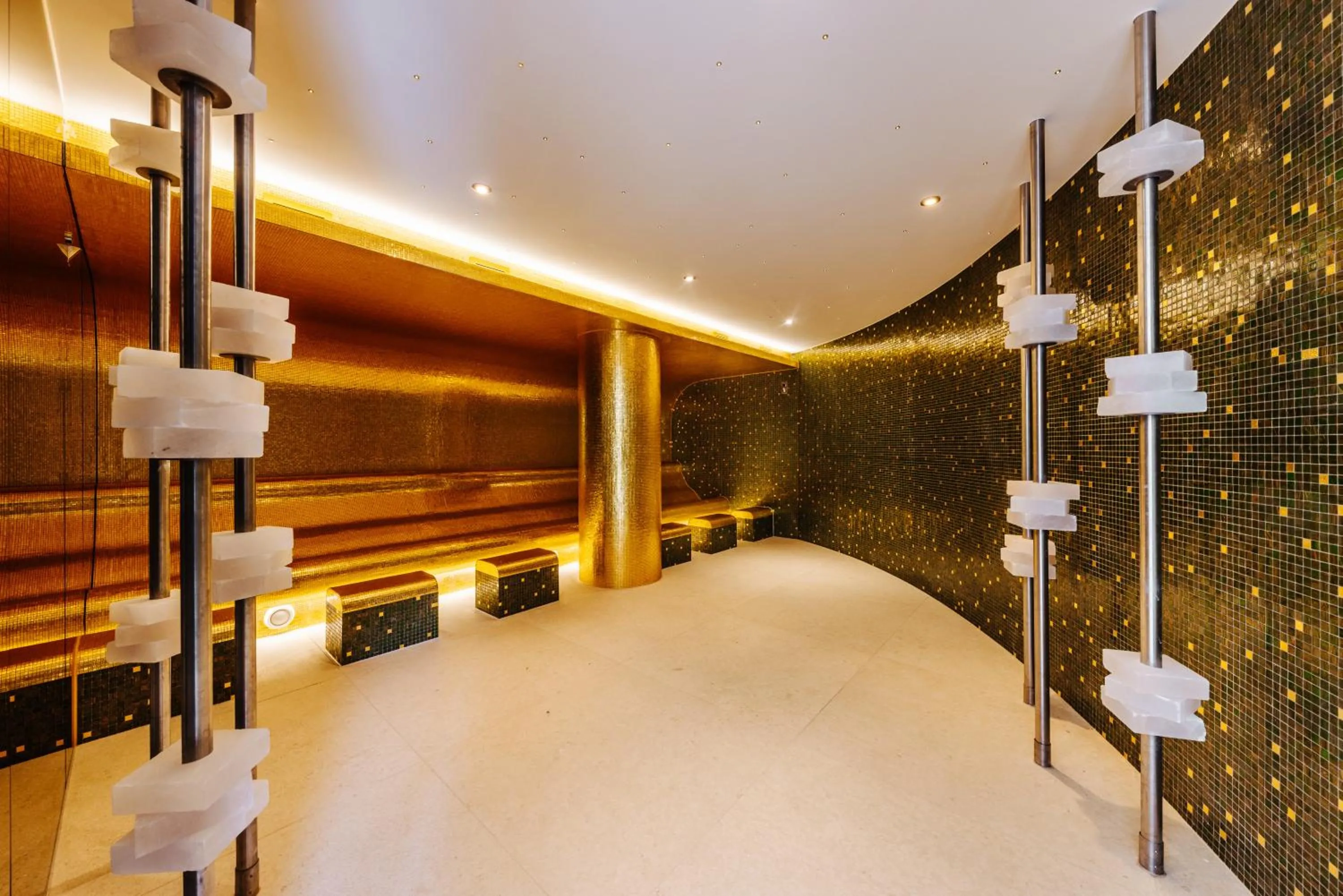 Steam room in Hotel Schloss Seefels