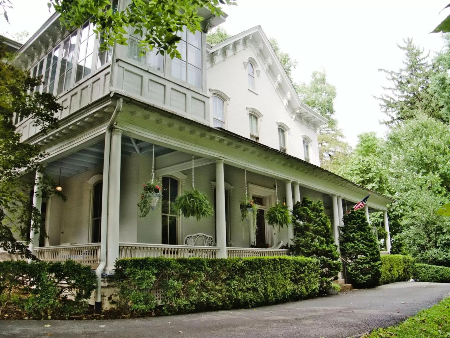 Property building in Susquehanna Manor Inn