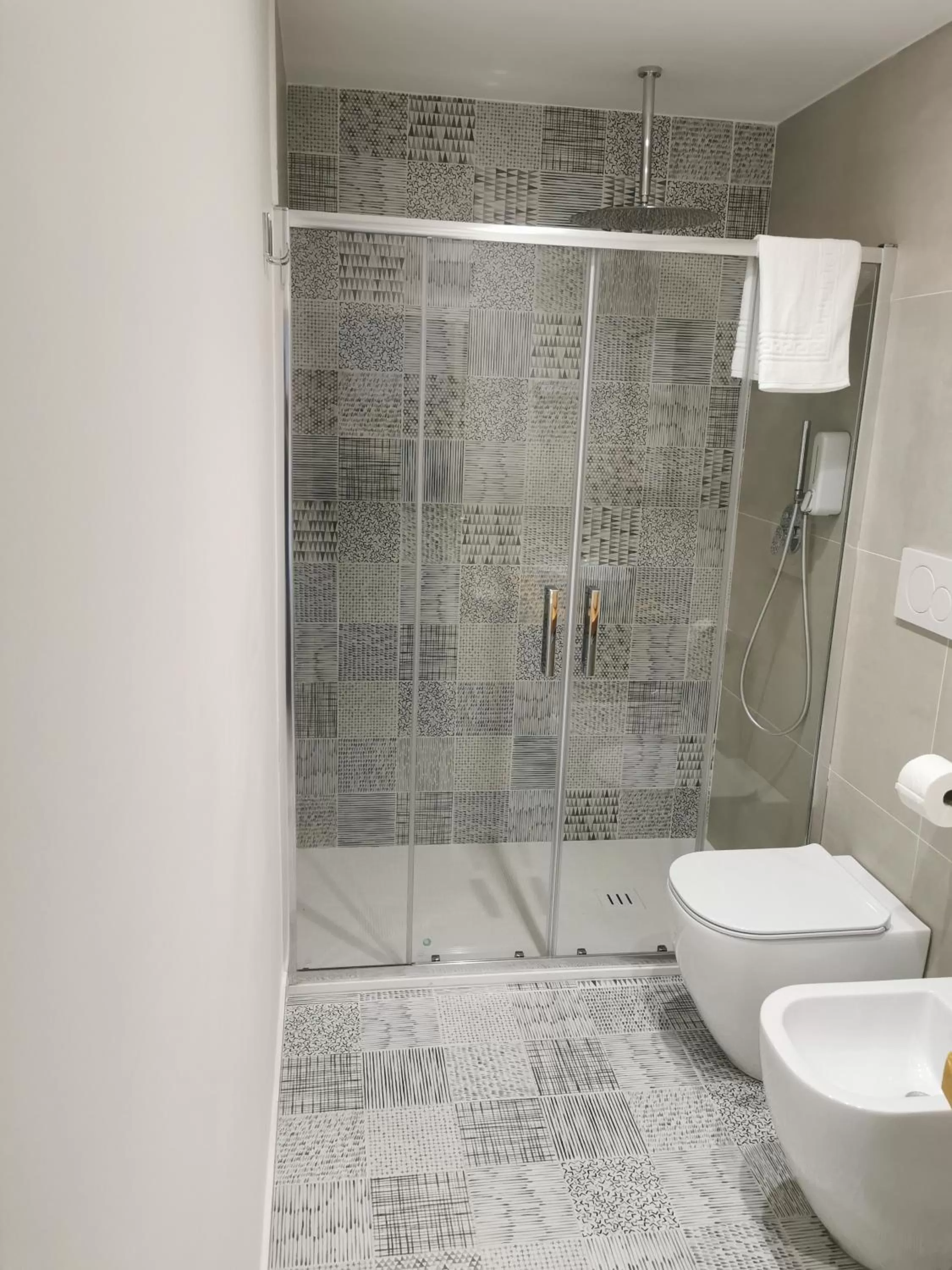 Toilet, Bathroom in Liotru Maisonne