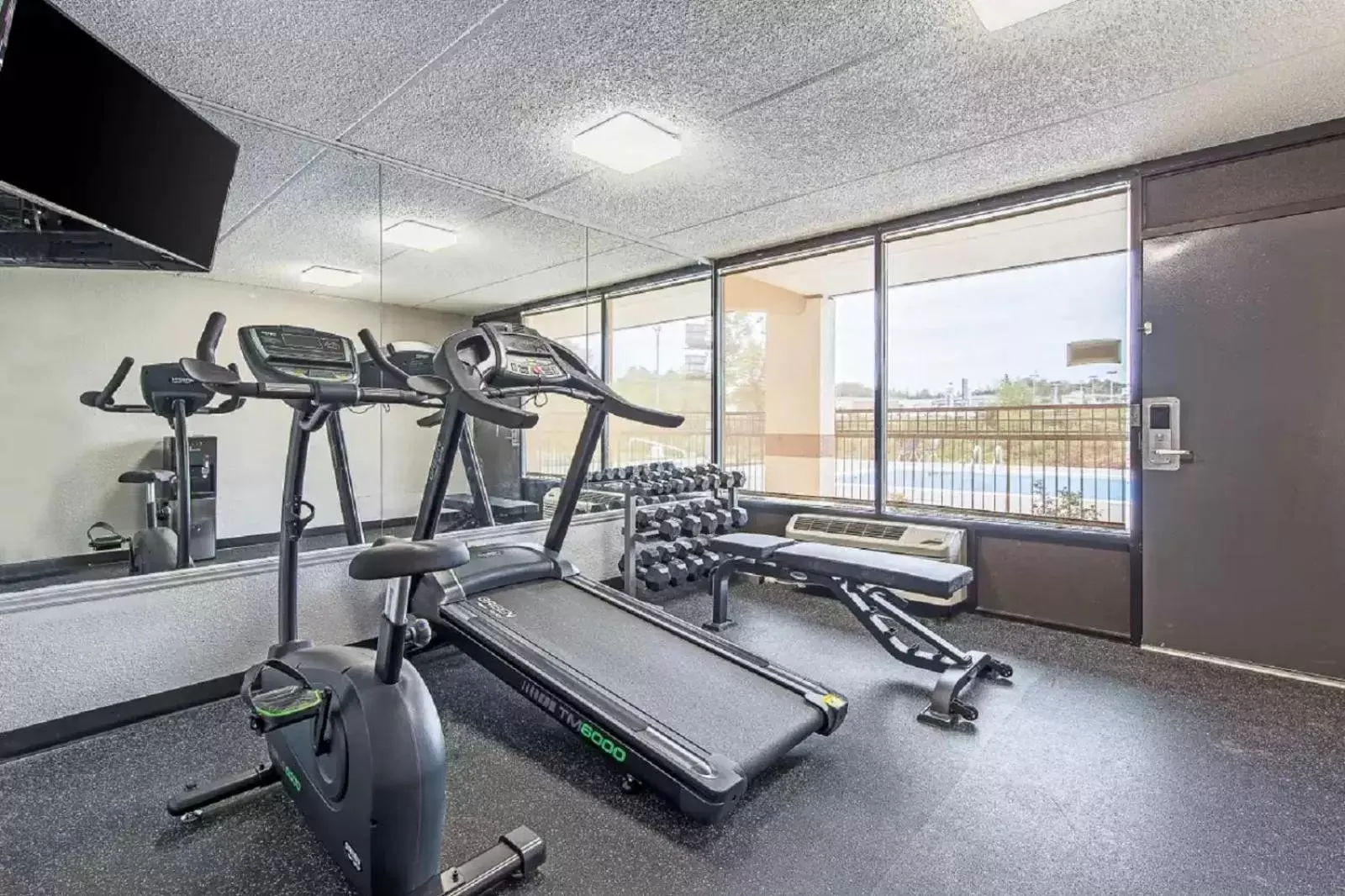 , Fitness Center/Facilities in Quality Inn