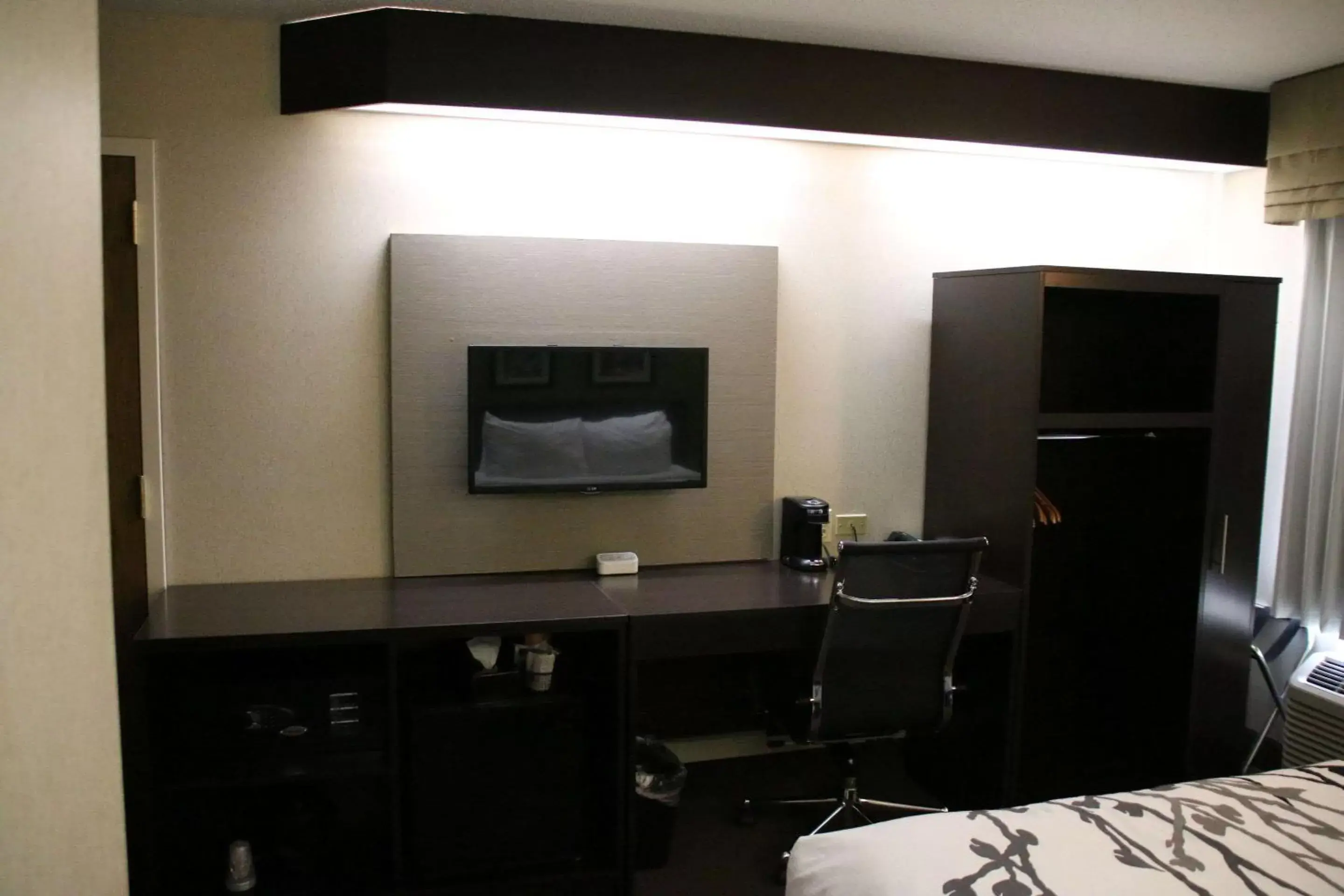 Photo of the whole room, Bed in Sleep Inn near Great Lakes Naval Base Photo of the whole room, Bed in Sleep Inn near Great Lakes Naval Base