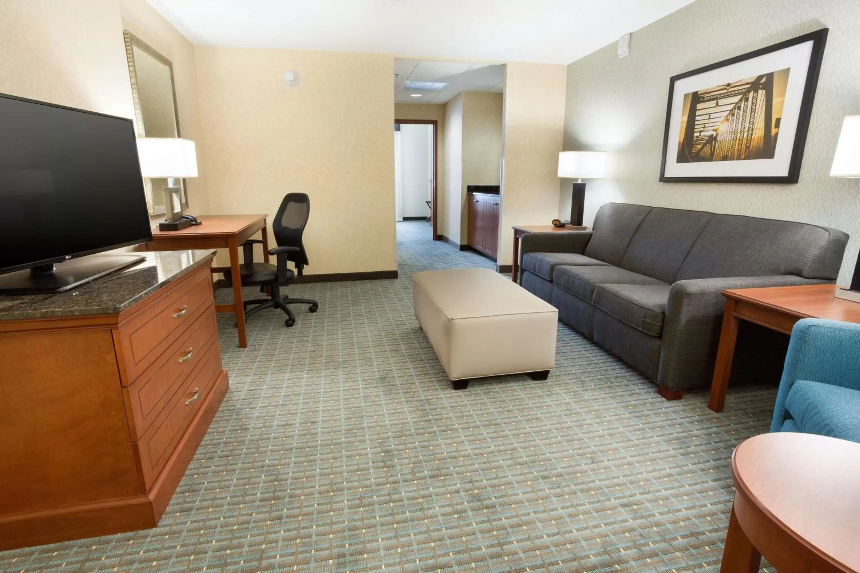 Photo of the whole room, TV/Entertainment Center in Drury Inn & Suites Grand Rapids