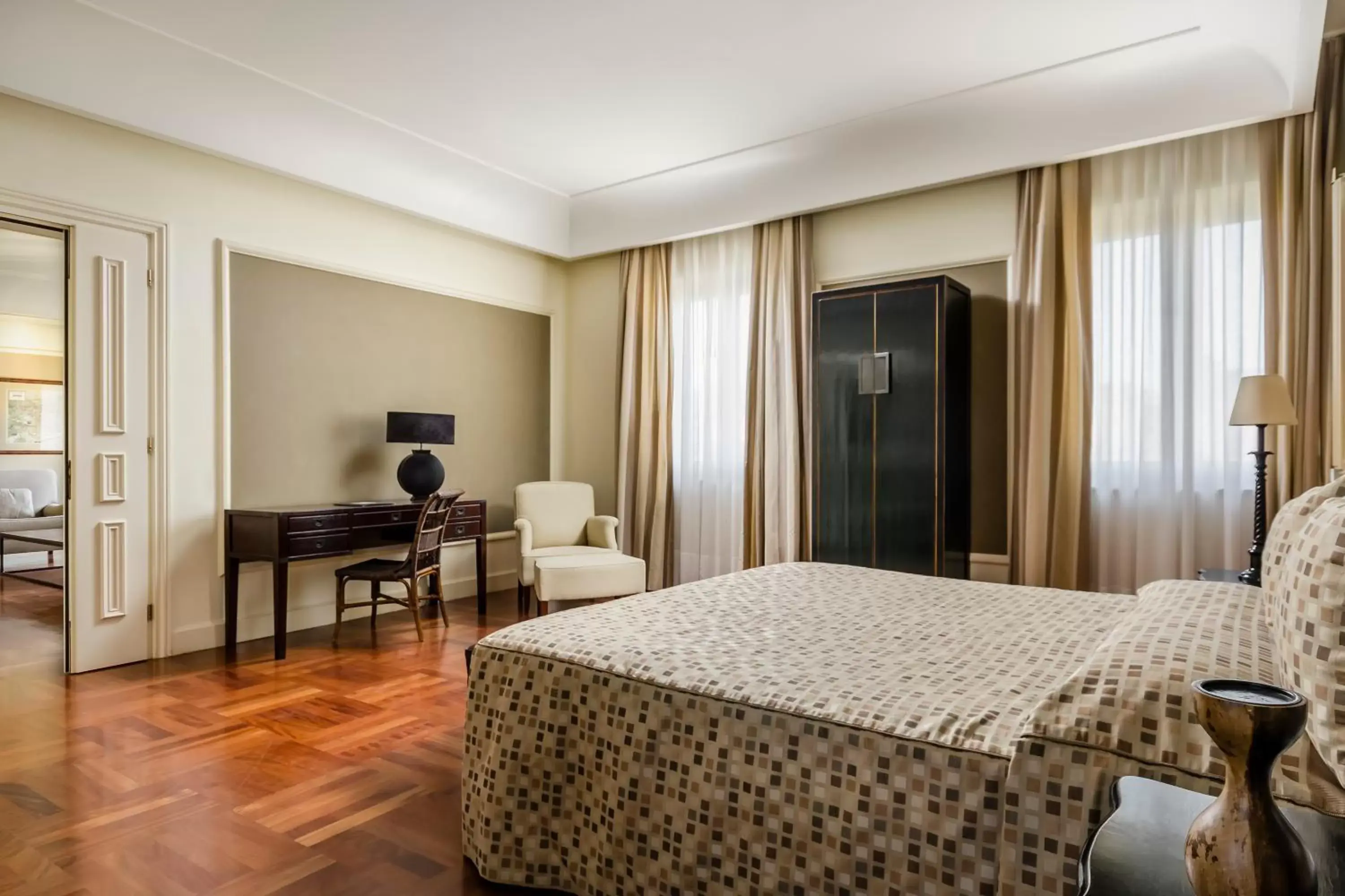 Photo of the whole room, Bed in Eurostars Centrale Palace Hotel Photo of the whole room, Bed in Eurostars Centrale Palace Hotel