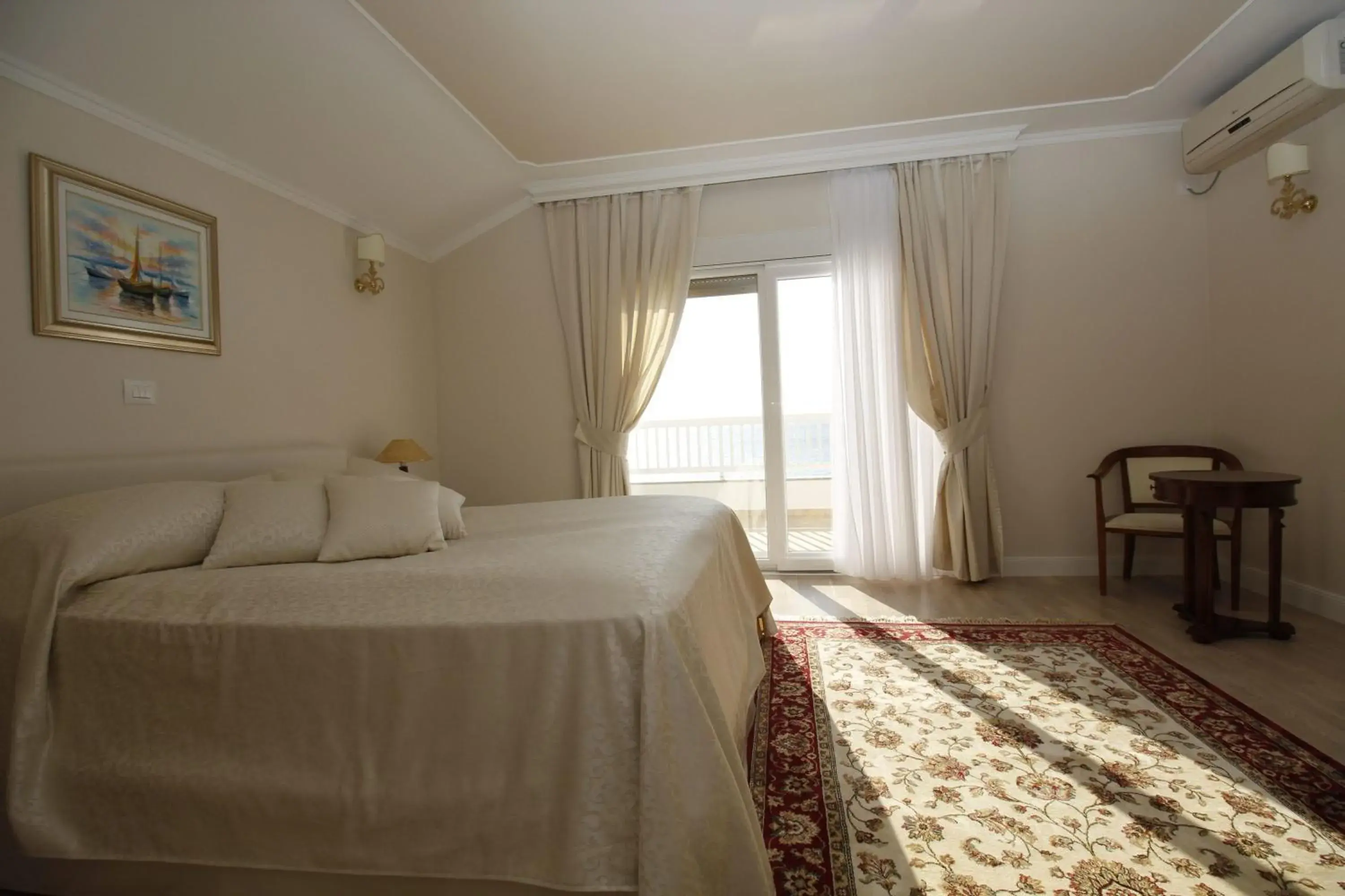 Bed in Villa Triana-Adults Only