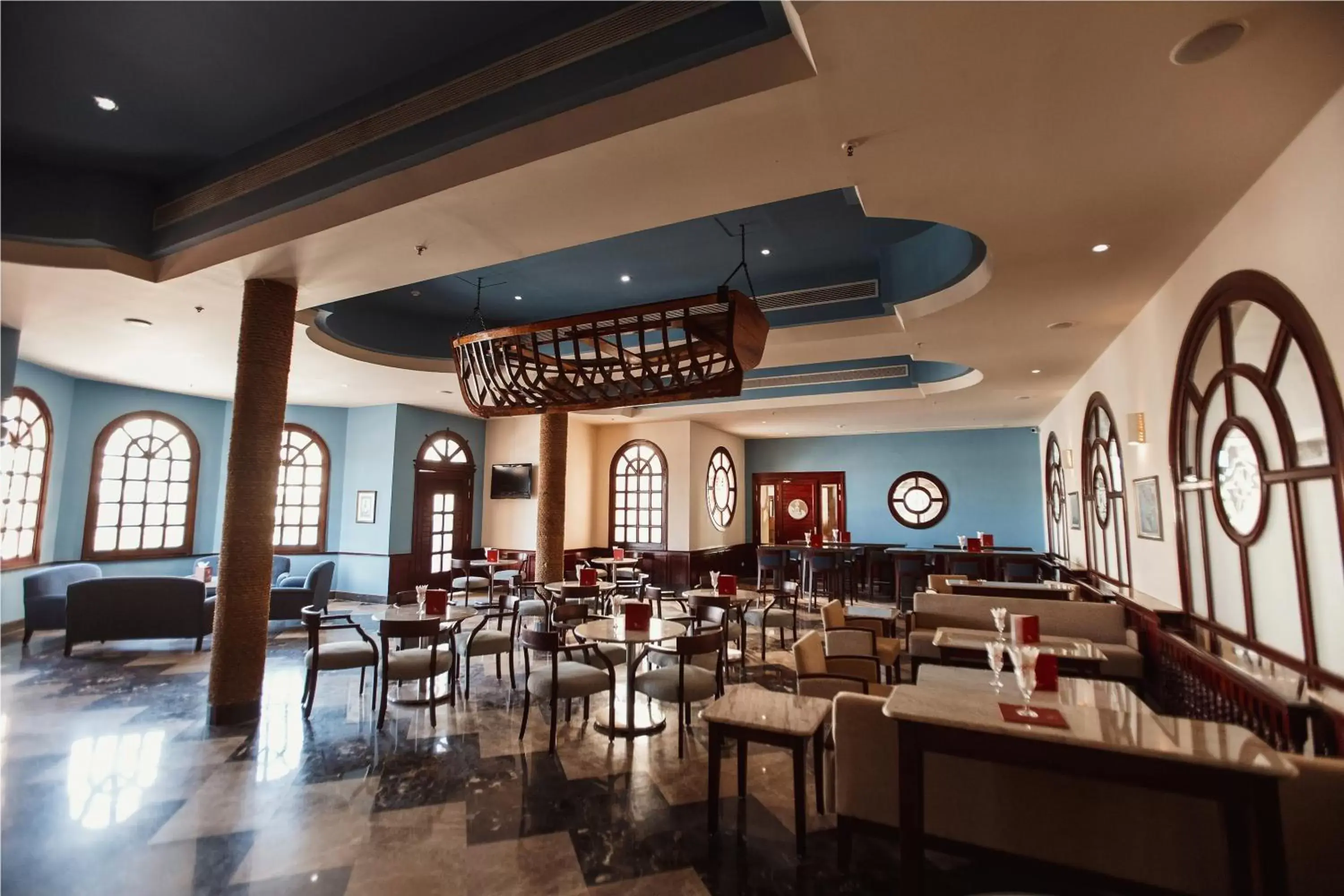 Restaurant/Places to Eat in Xperience Kiroseiz Parkland