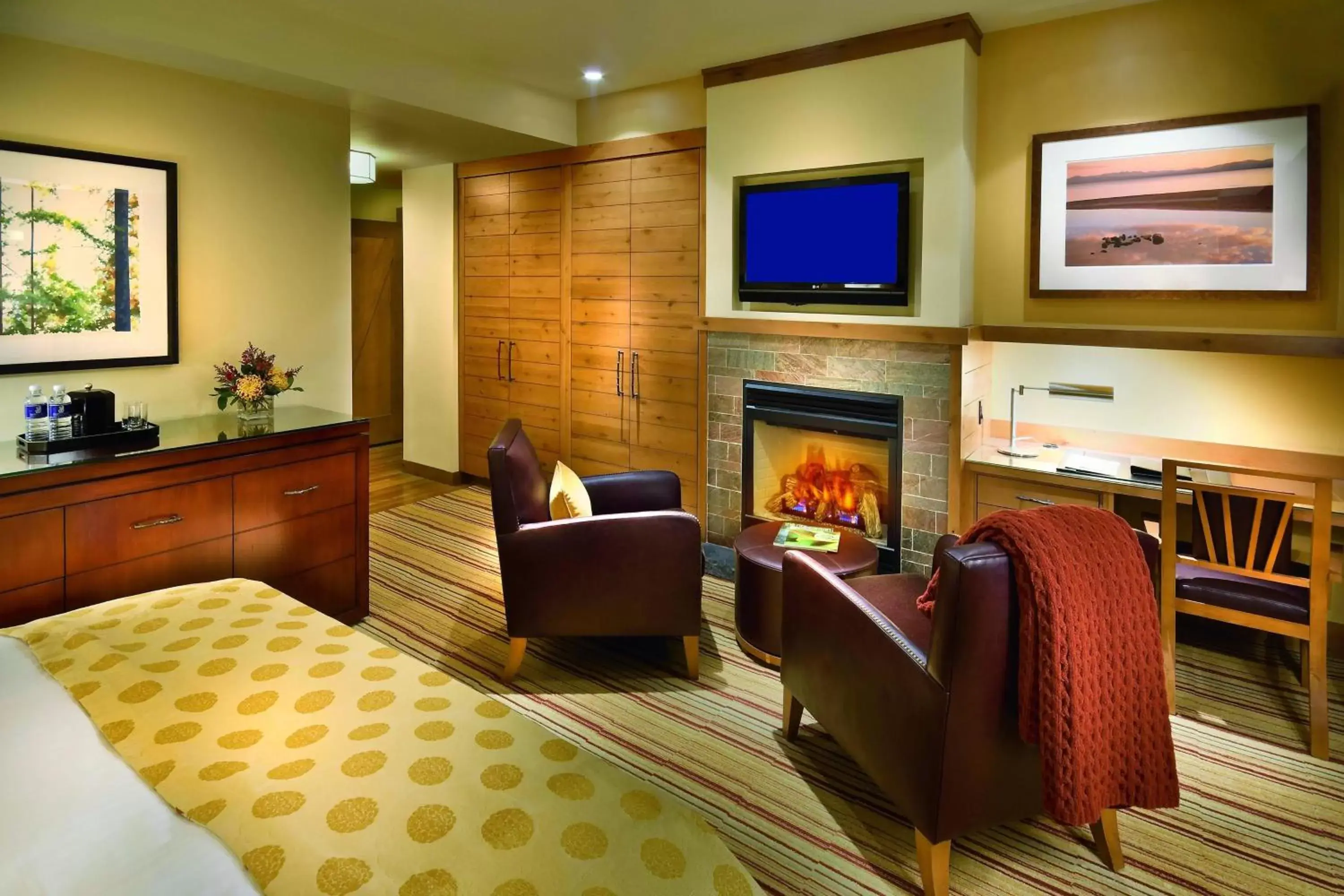 Photo of the whole room, TV/Entertainment Center in The Ritz-Carlton, Lake Tahoe