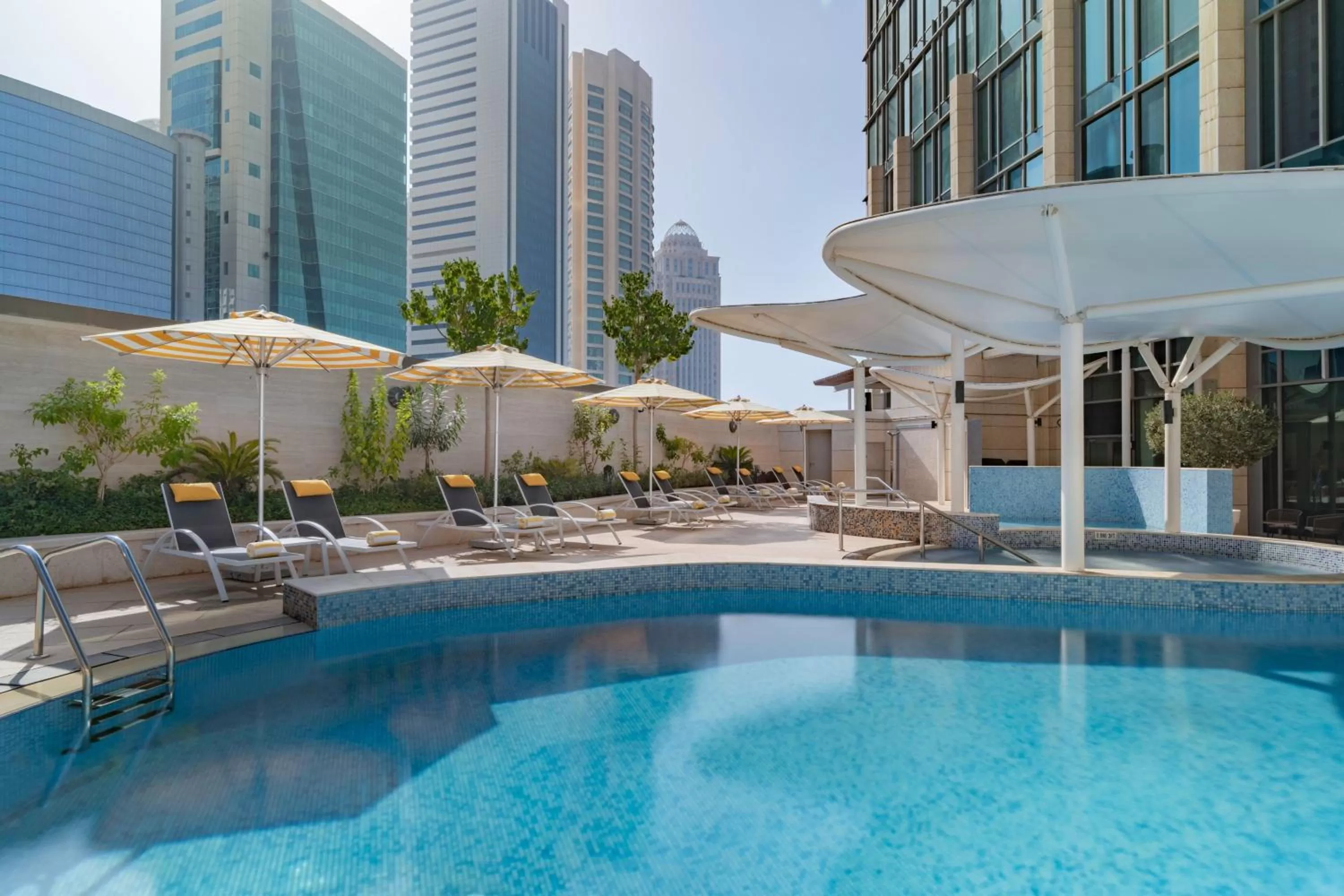 Swimming pool in Le Meridien City Center Doha