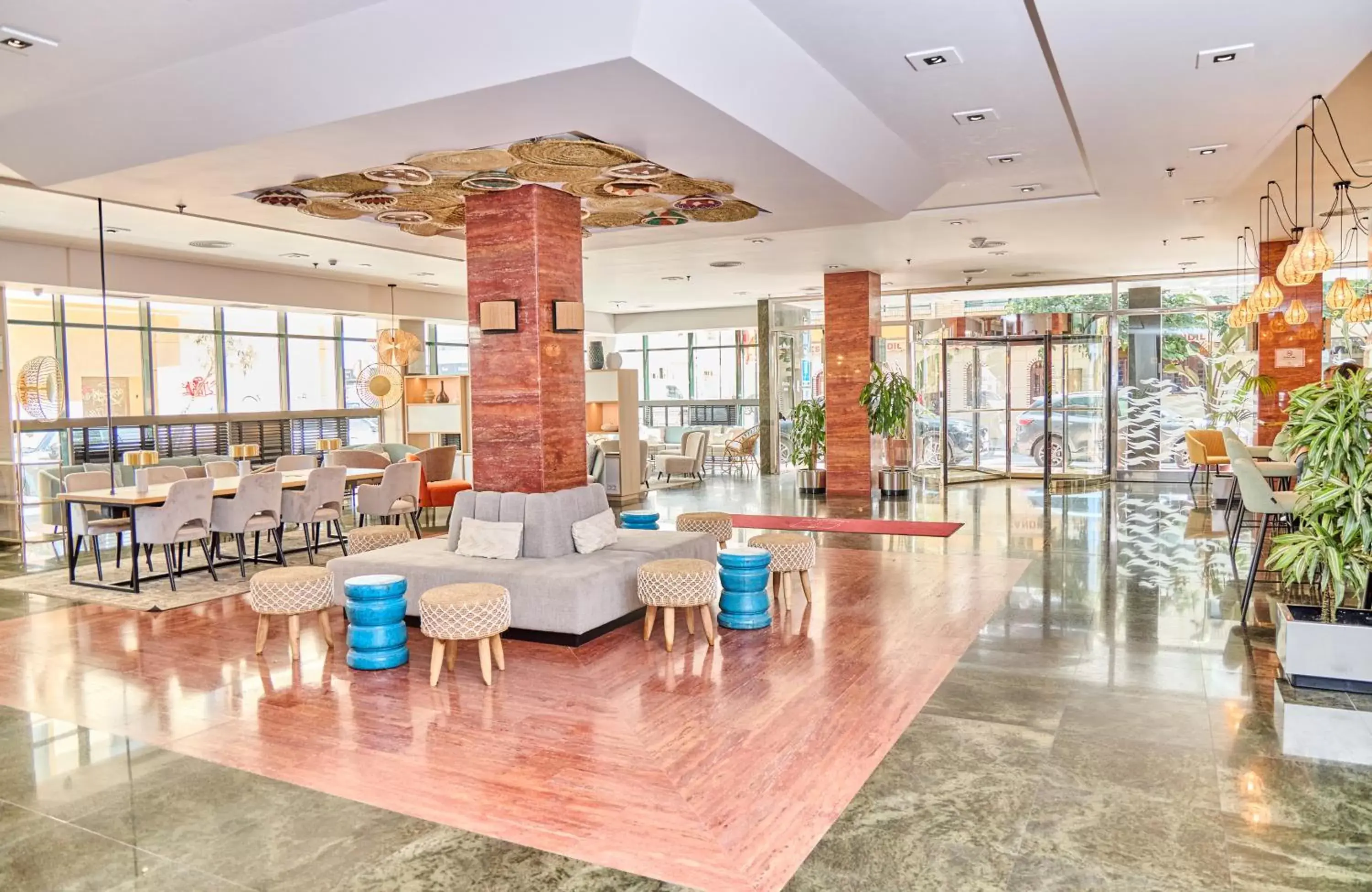 Lobby or reception in Leonardo Hotel Fuengirola Costa del Sol